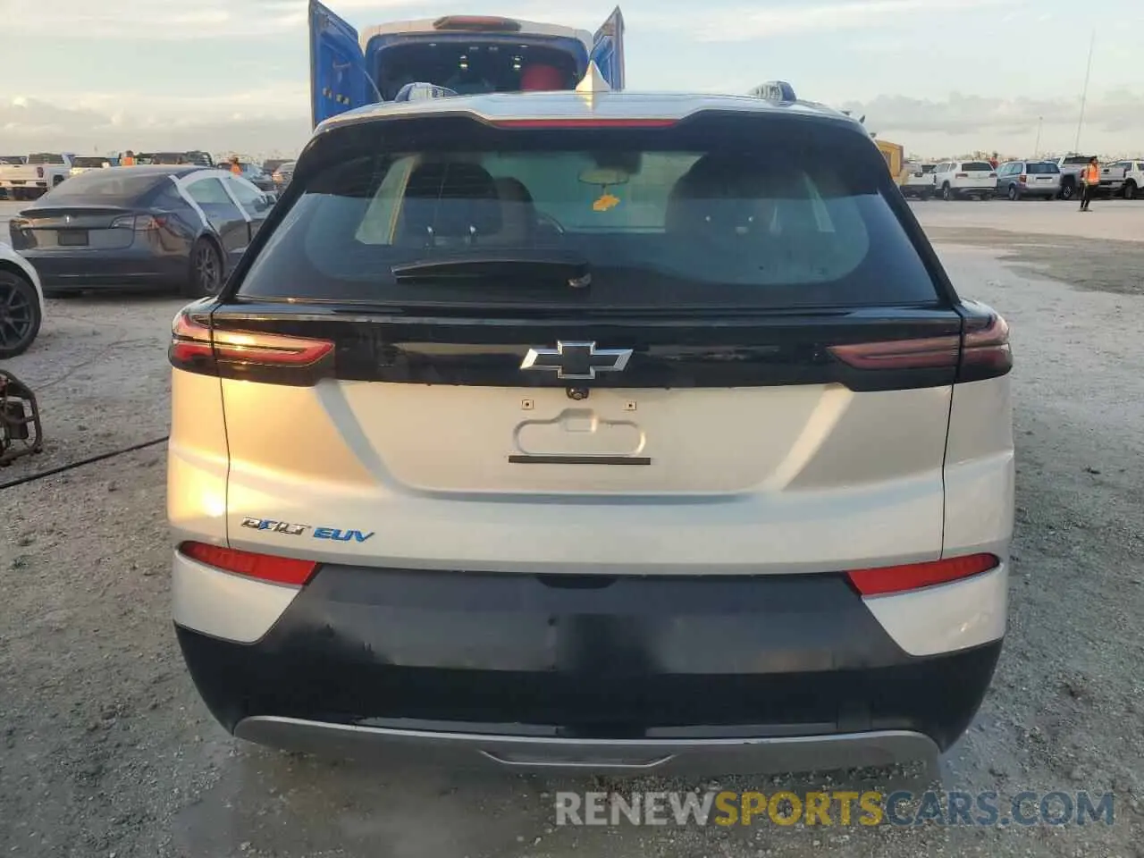 6 fotografías del automóvil dañado 1G1FY6S06P4164559 CHEVROLET BOLT 2023