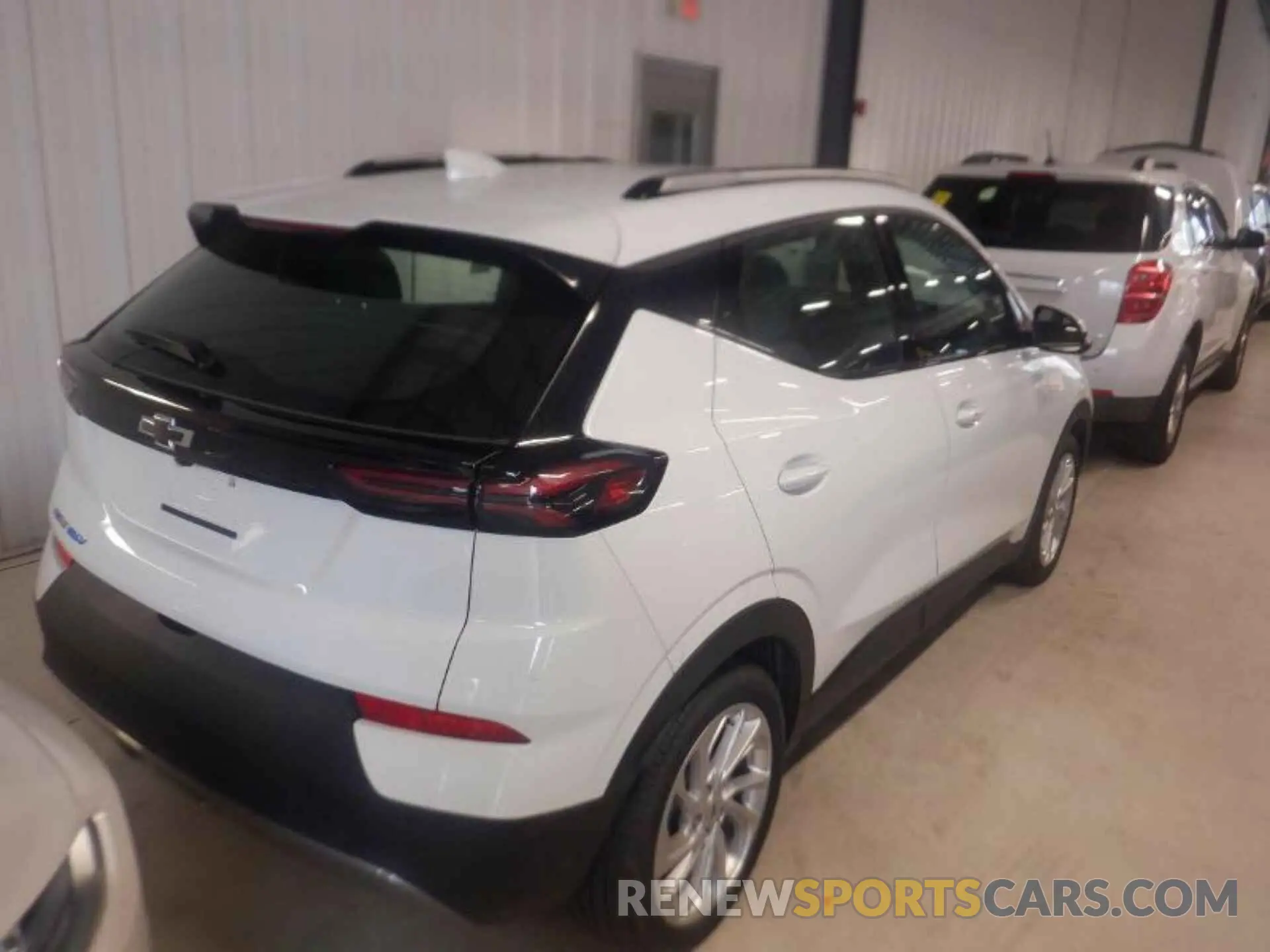 2 fotografías del automóvil dañado 1G1FY6S07N4125282 CHEVROLET BOLT EUV 2022