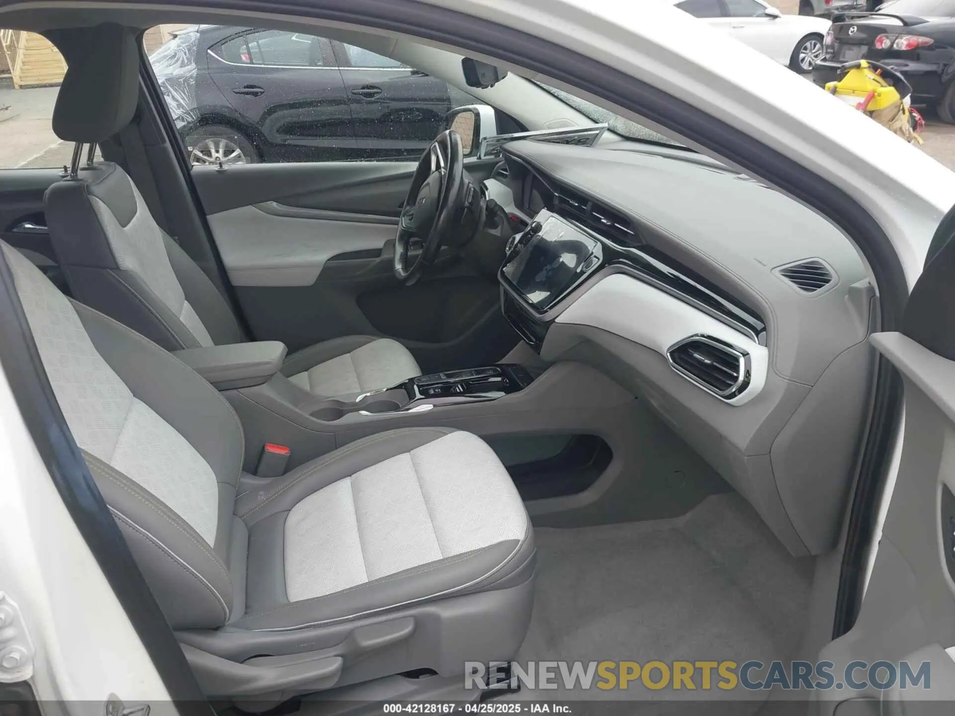 5 fotografías del automóvil dañado 1G1FZ6S06N4111502 CHEVROLET BOLT EUV 2022