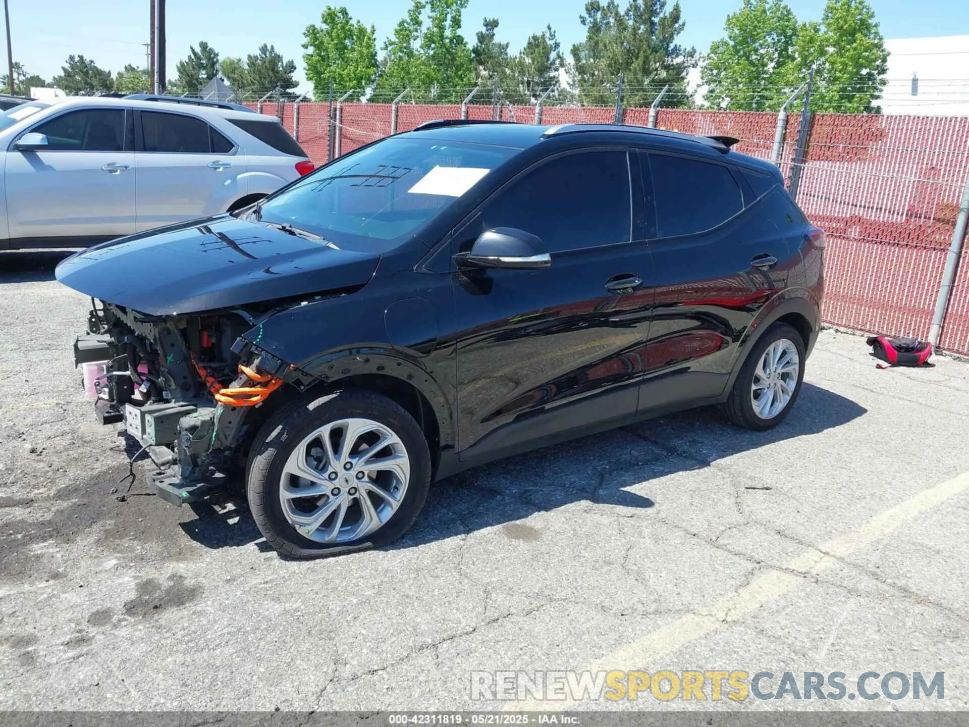 2 fotografías del automóvil dañado 1G1FY6S00P4152374 CHEVROLET BOLT EUV 2023