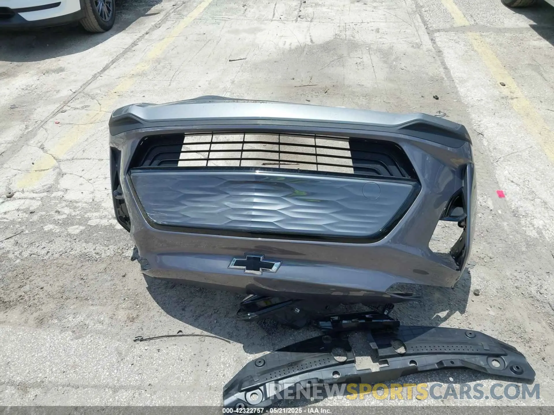 12 fotografías del automóvil dañado 1G1FY6S03P4165829 CHEVROLET BOLT EUV 2023