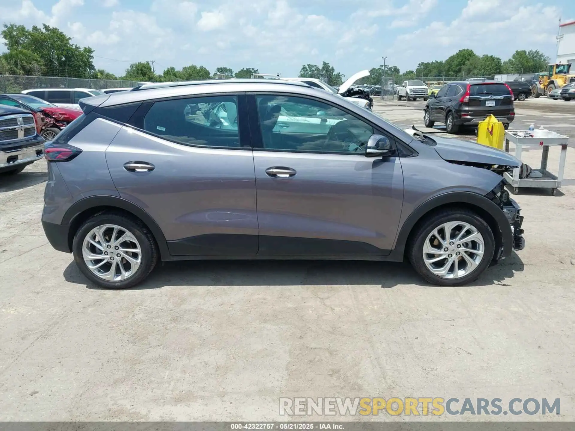 14 fotografías del automóvil dañado 1G1FY6S03P4165829 CHEVROLET BOLT EUV 2023