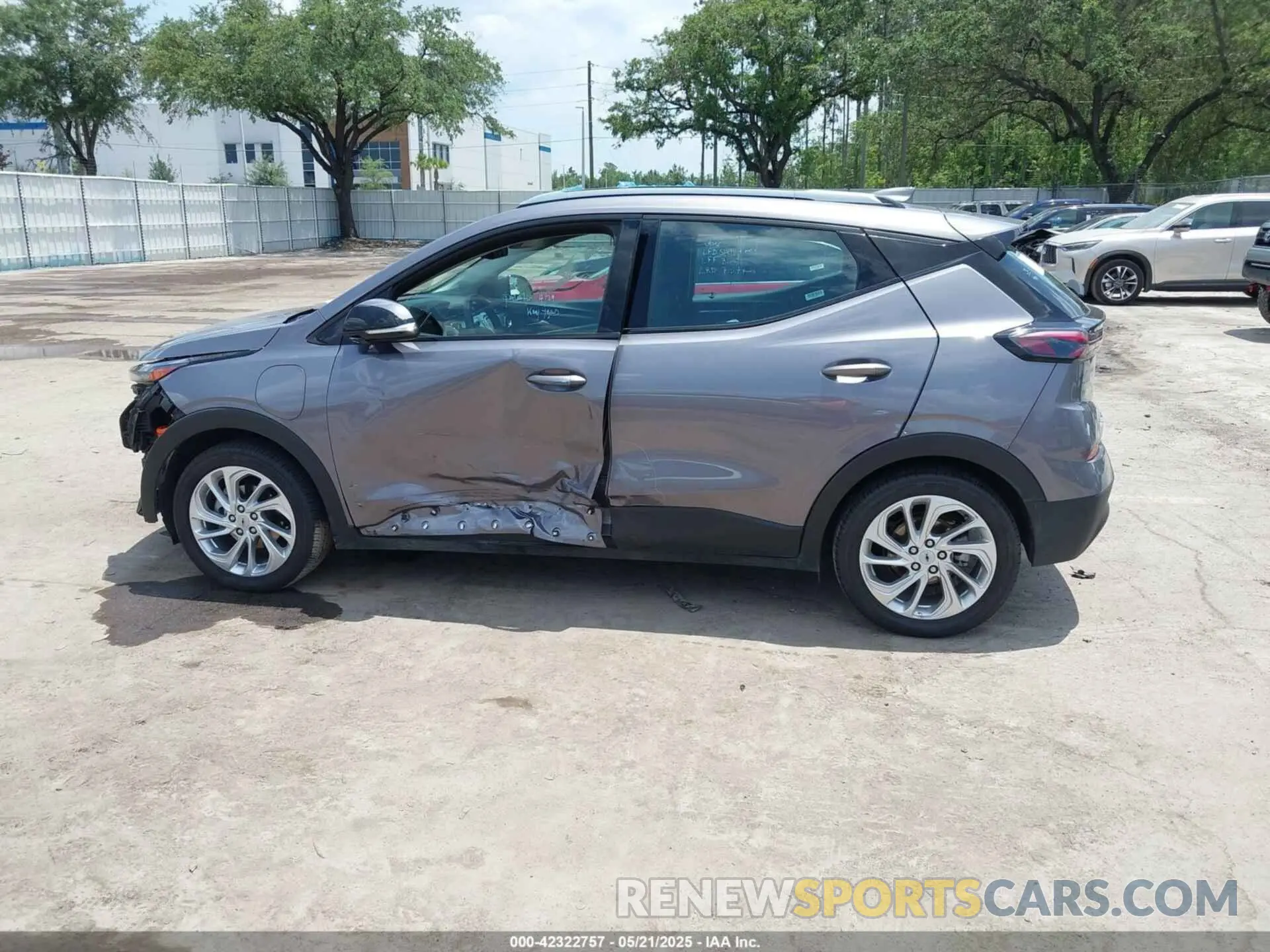 15 fotografías del automóvil dañado 1G1FY6S03P4165829 CHEVROLET BOLT EUV 2023
