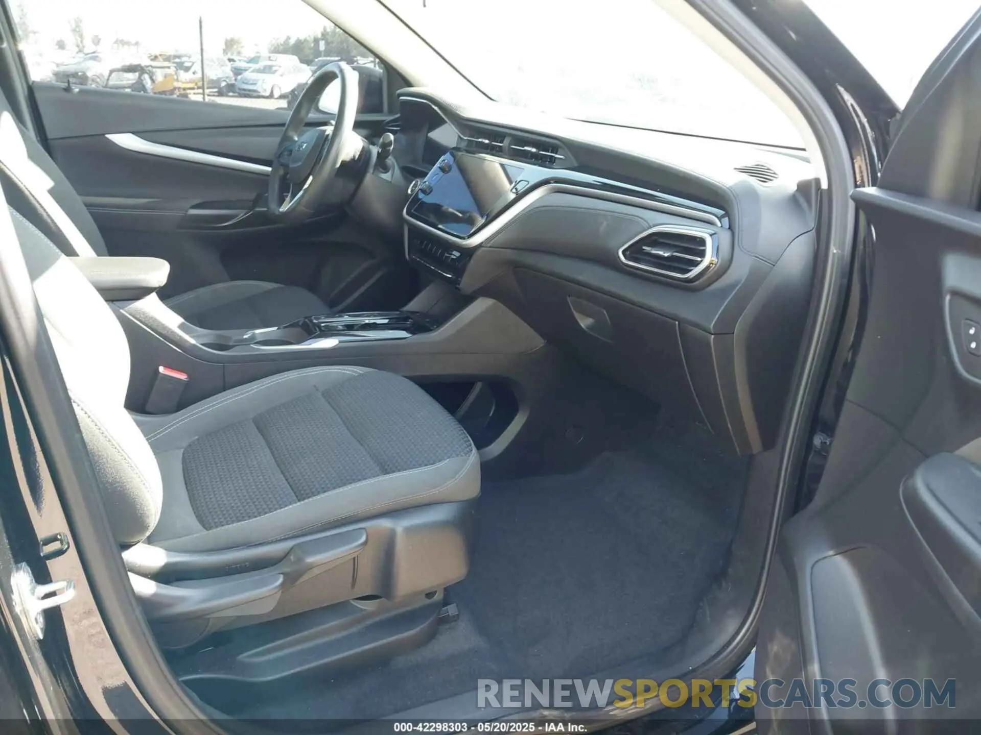 5 fotografías del automóvil dañado 1G1FY6S04P4126733 CHEVROLET BOLT EUV 2023