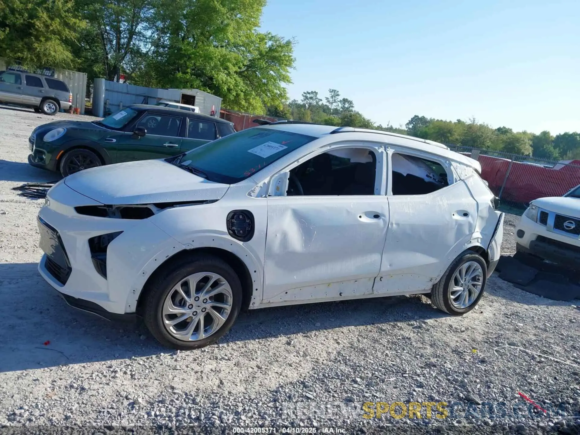 15 fotografías del automóvil dañado 1G1FY6S04P4128661 CHEVROLET BOLT EUV 2023