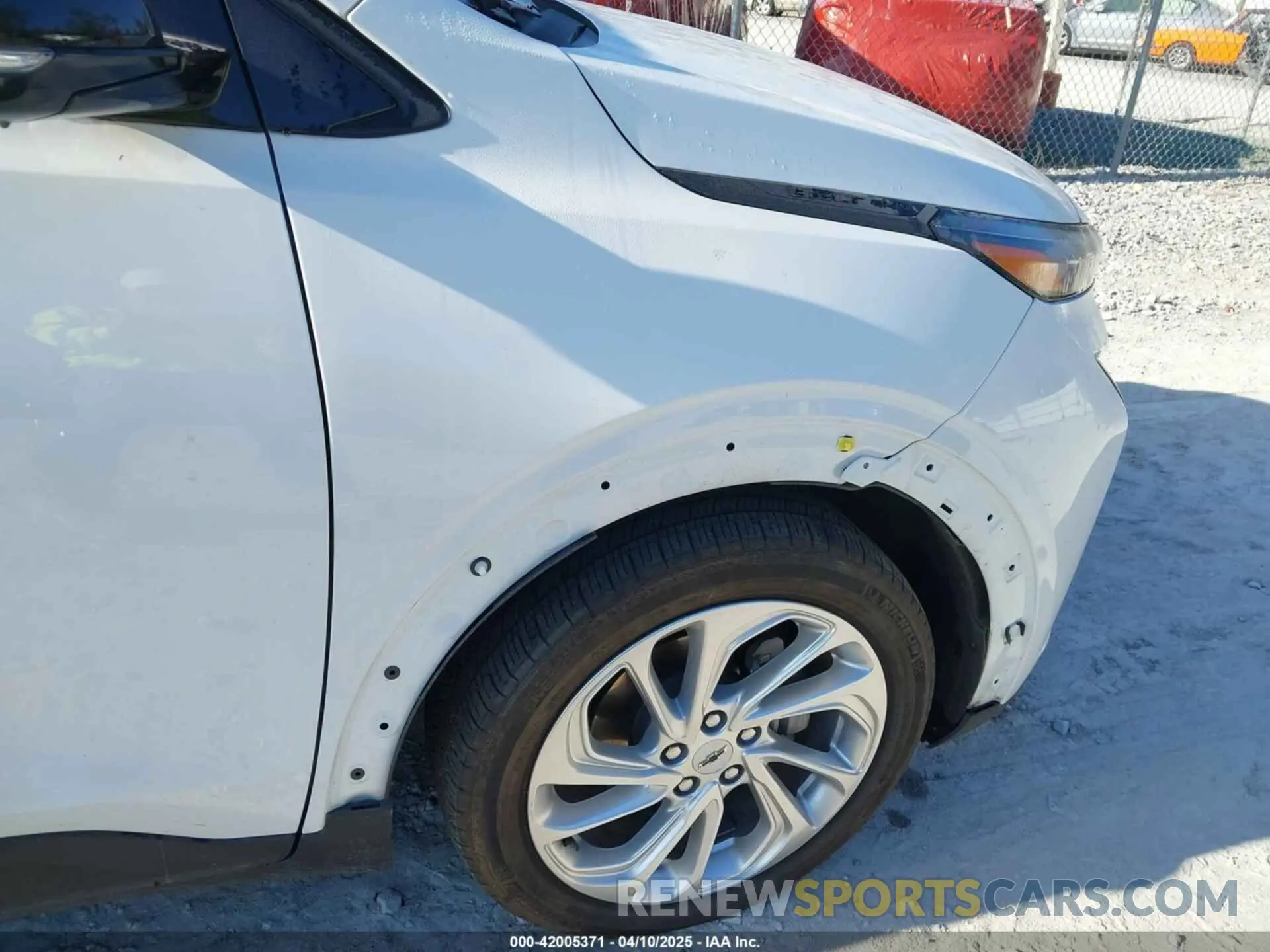 21 fotografías del automóvil dañado 1G1FY6S04P4128661 CHEVROLET BOLT EUV 2023
