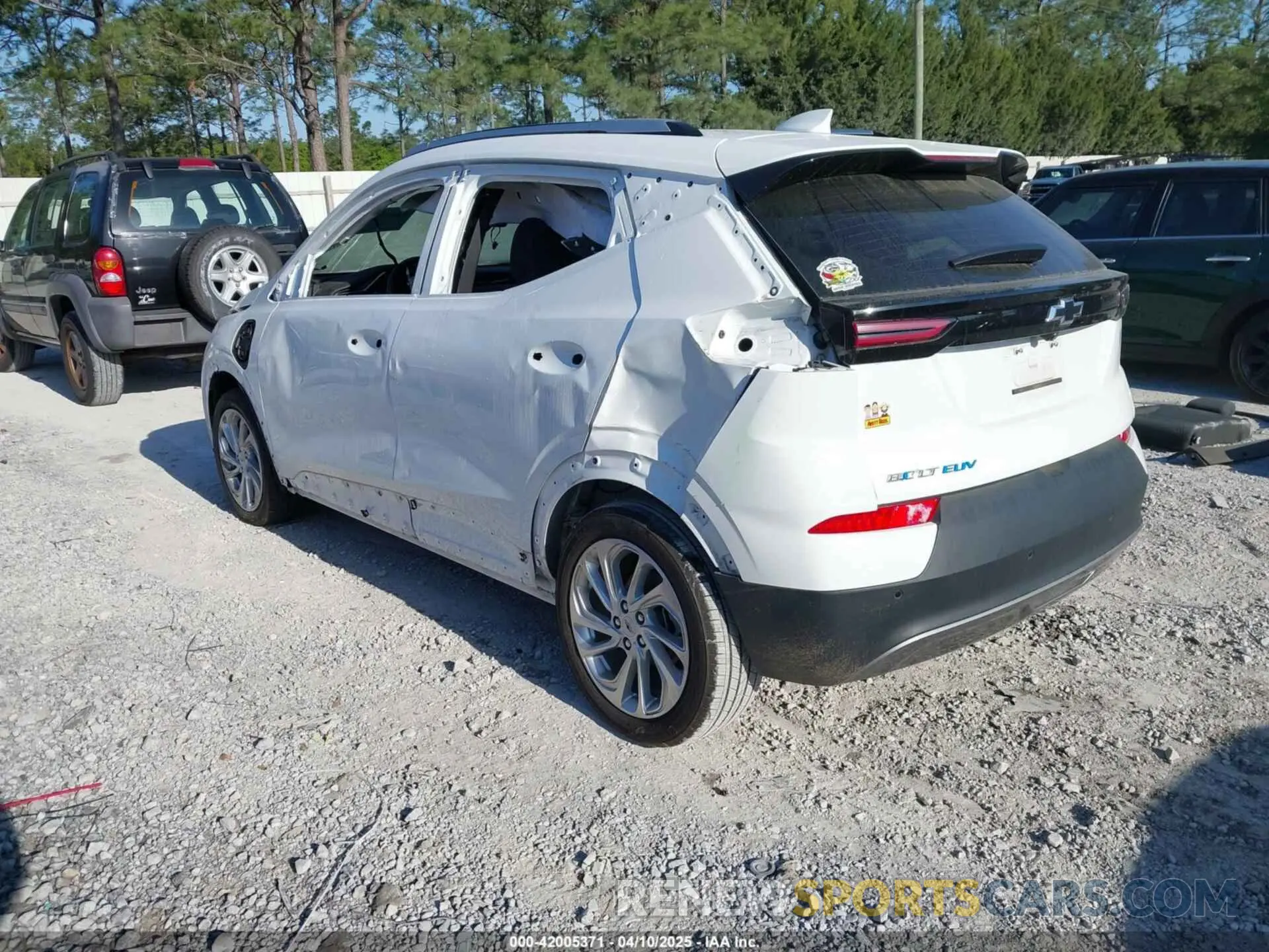 3 fotografías del automóvil dañado 1G1FY6S04P4128661 CHEVROLET BOLT EUV 2023