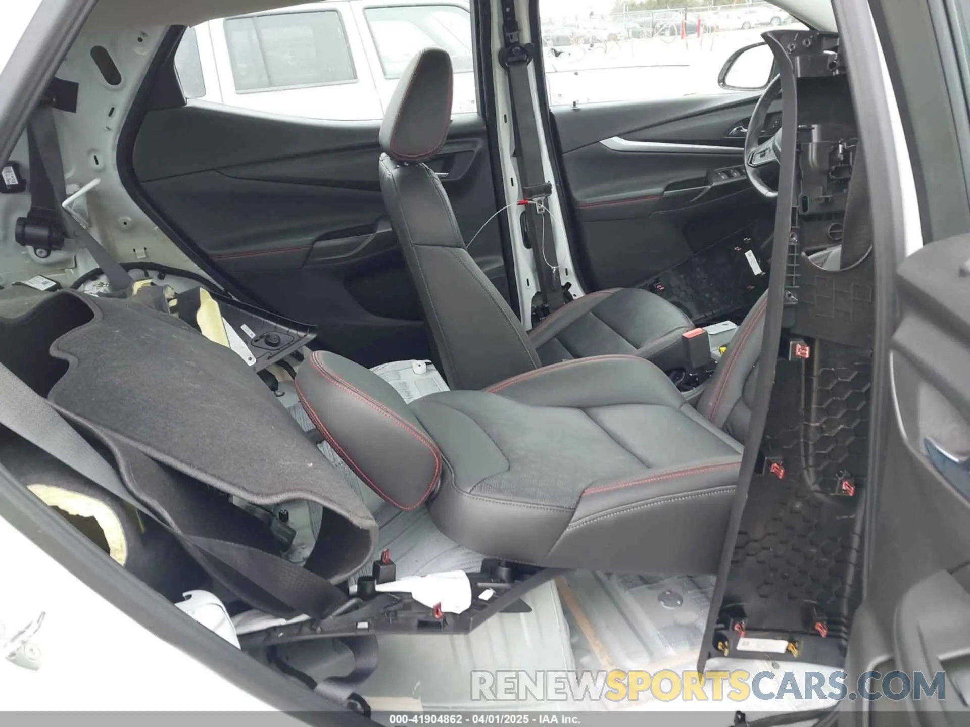 8 fotografías del automóvil dañado 1G1FY6S05P4117636 CHEVROLET BOLT EUV 2023