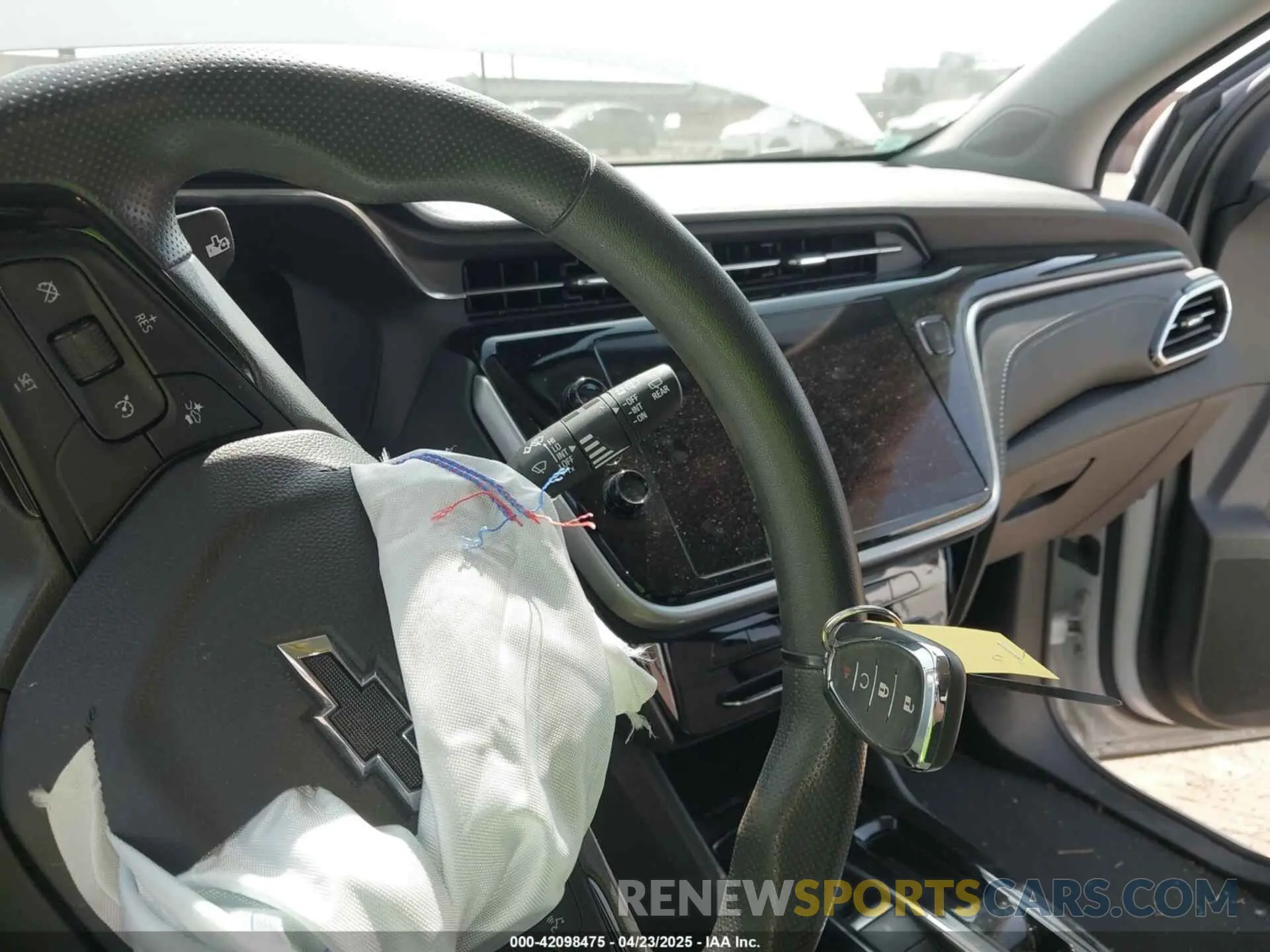 11 fotografías del automóvil dañado 1G1FY6S06P4144022 CHEVROLET BOLT EUV 2023