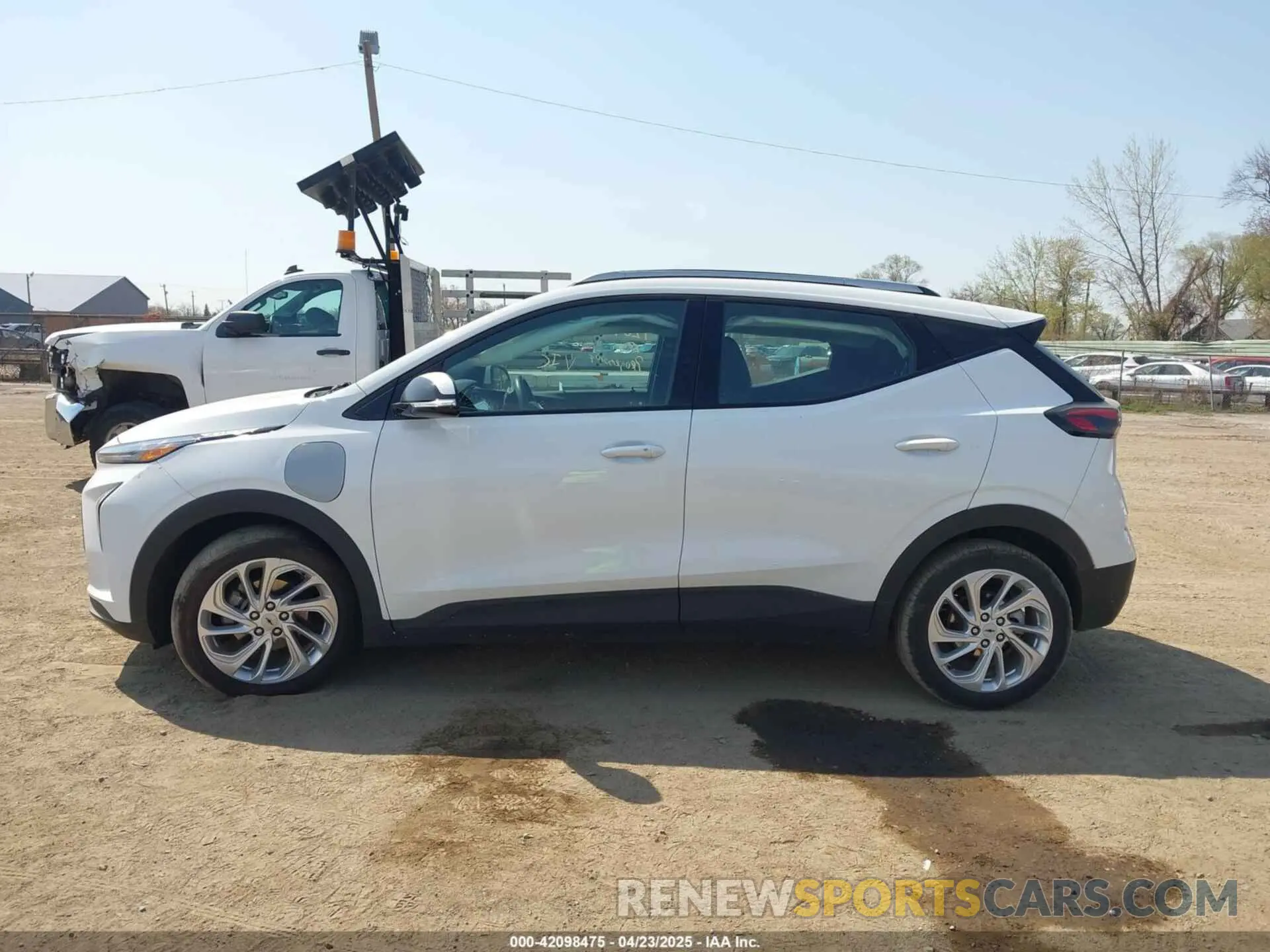 14 fotografías del automóvil dañado 1G1FY6S06P4144022 CHEVROLET BOLT EUV 2023