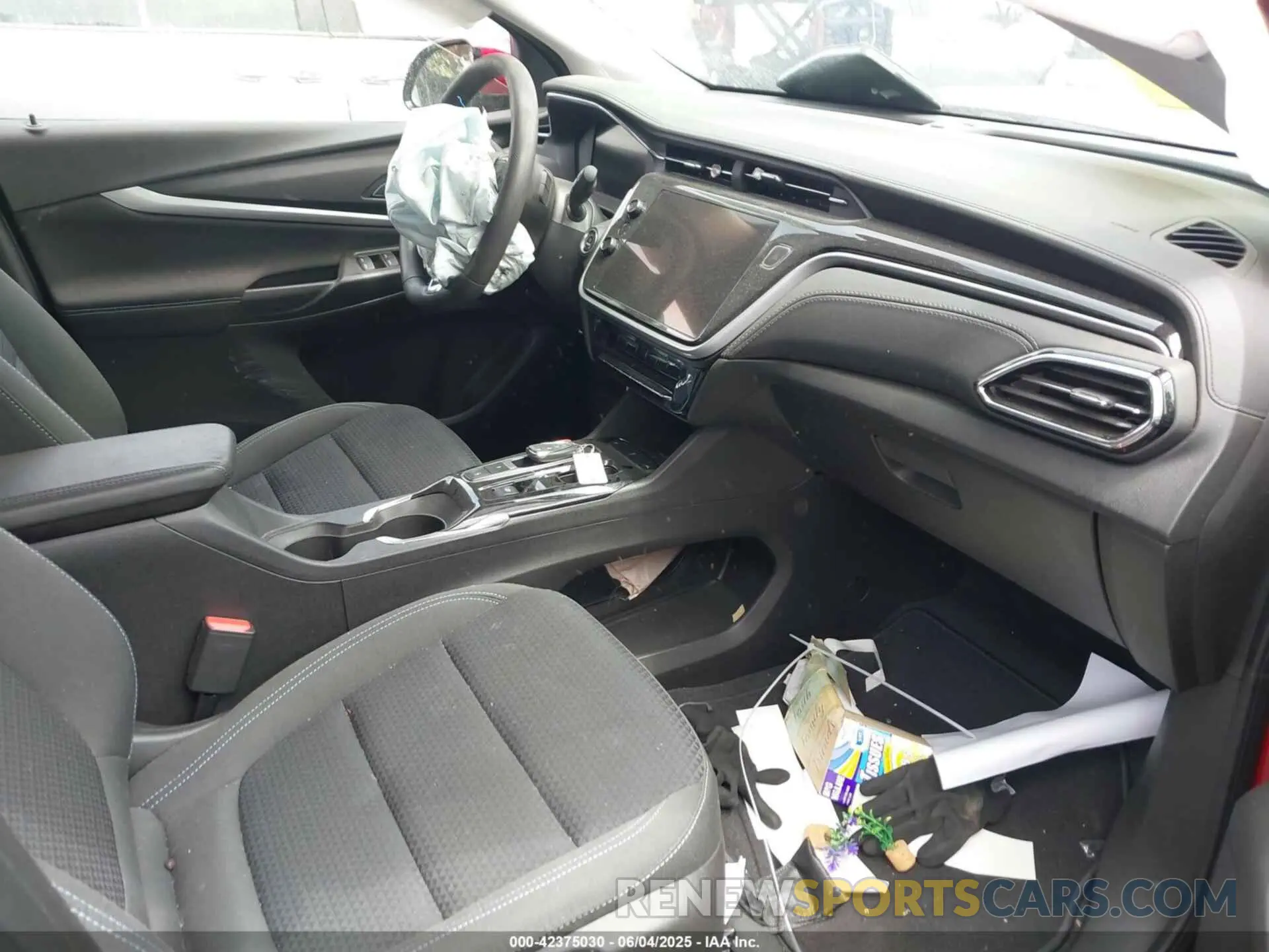 5 fotografías del automóvil dañado 1G1FY6S06P4194368 CHEVROLET BOLT EUV 2023