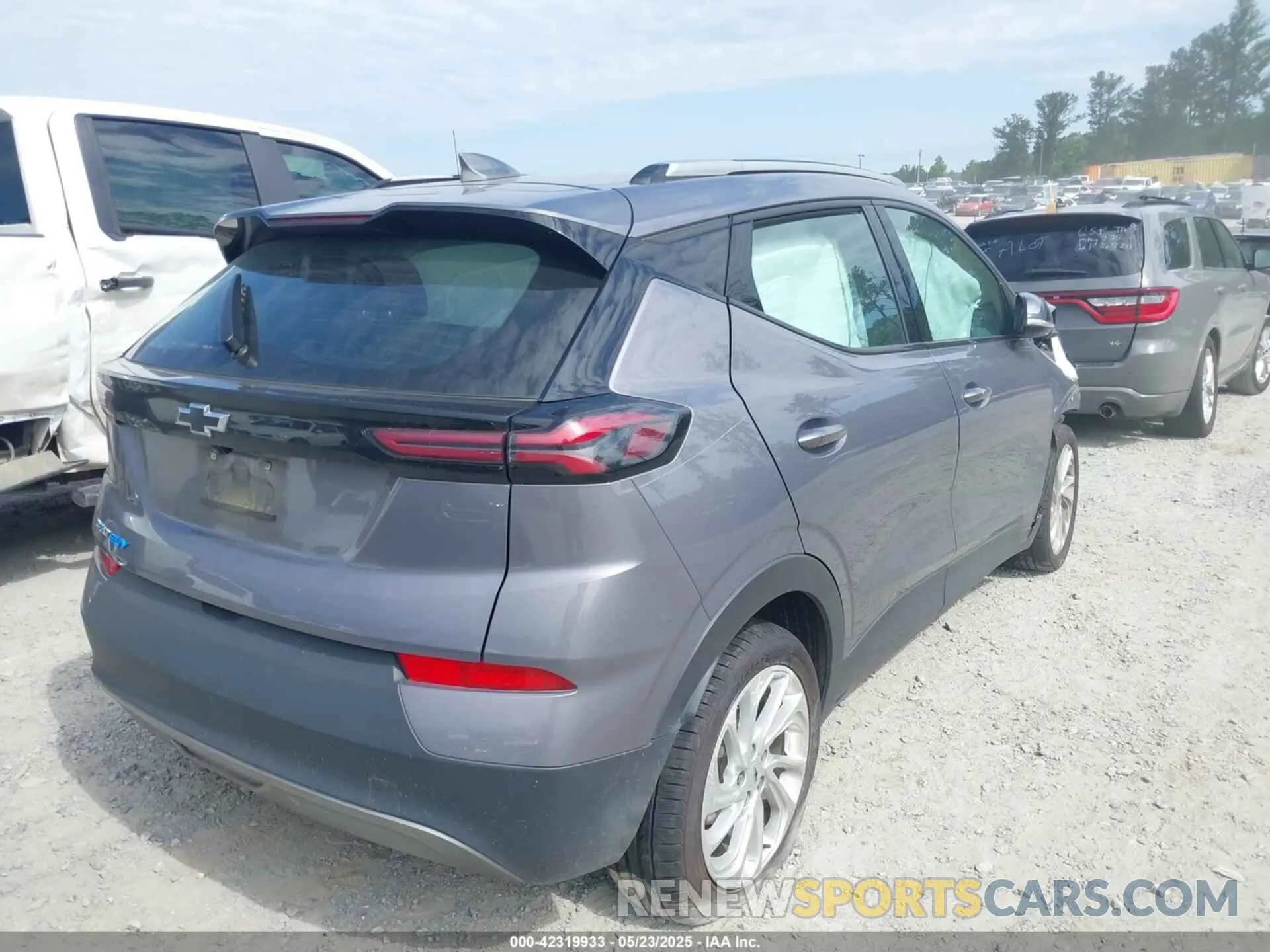 4 fotografías del automóvil dañado 1G1FY6S08P4140103 CHEVROLET BOLT EUV 2023