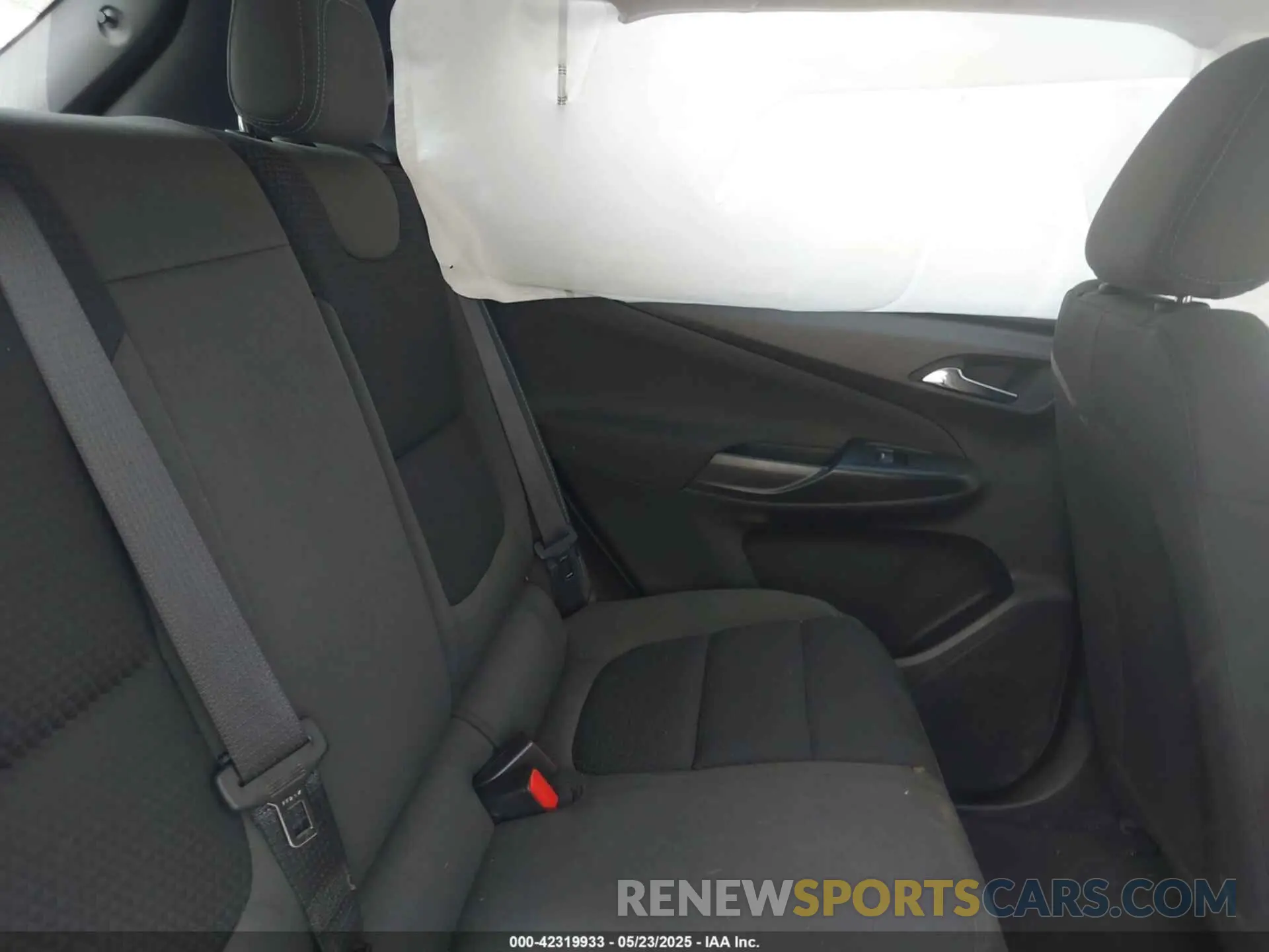 8 fotografías del automóvil dañado 1G1FY6S08P4140103 CHEVROLET BOLT EUV 2023
