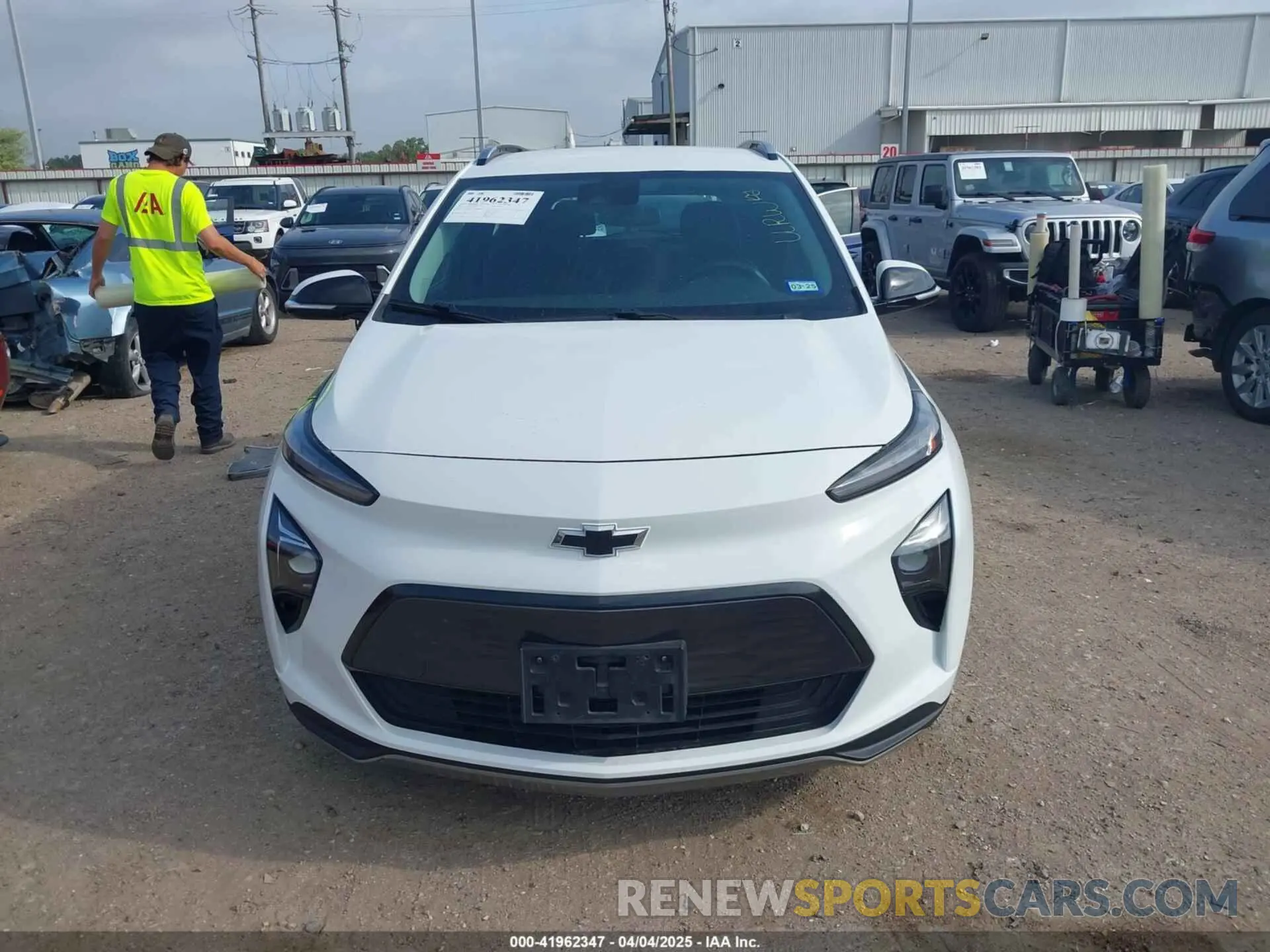 12 fotografías del automóvil dañado 1G1FY6S08P4146306 CHEVROLET BOLT EUV 2023