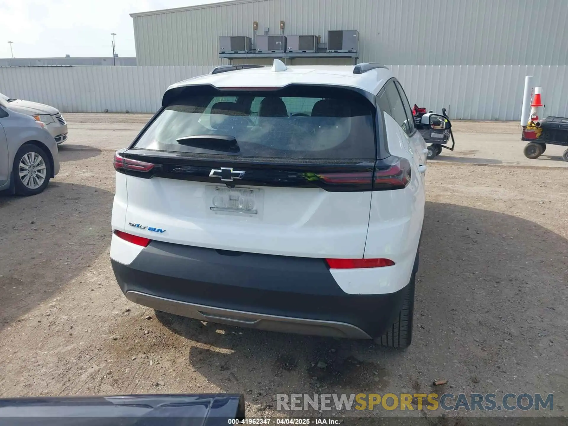 16 fotografías del automóvil dañado 1G1FY6S08P4146306 CHEVROLET BOLT EUV 2023