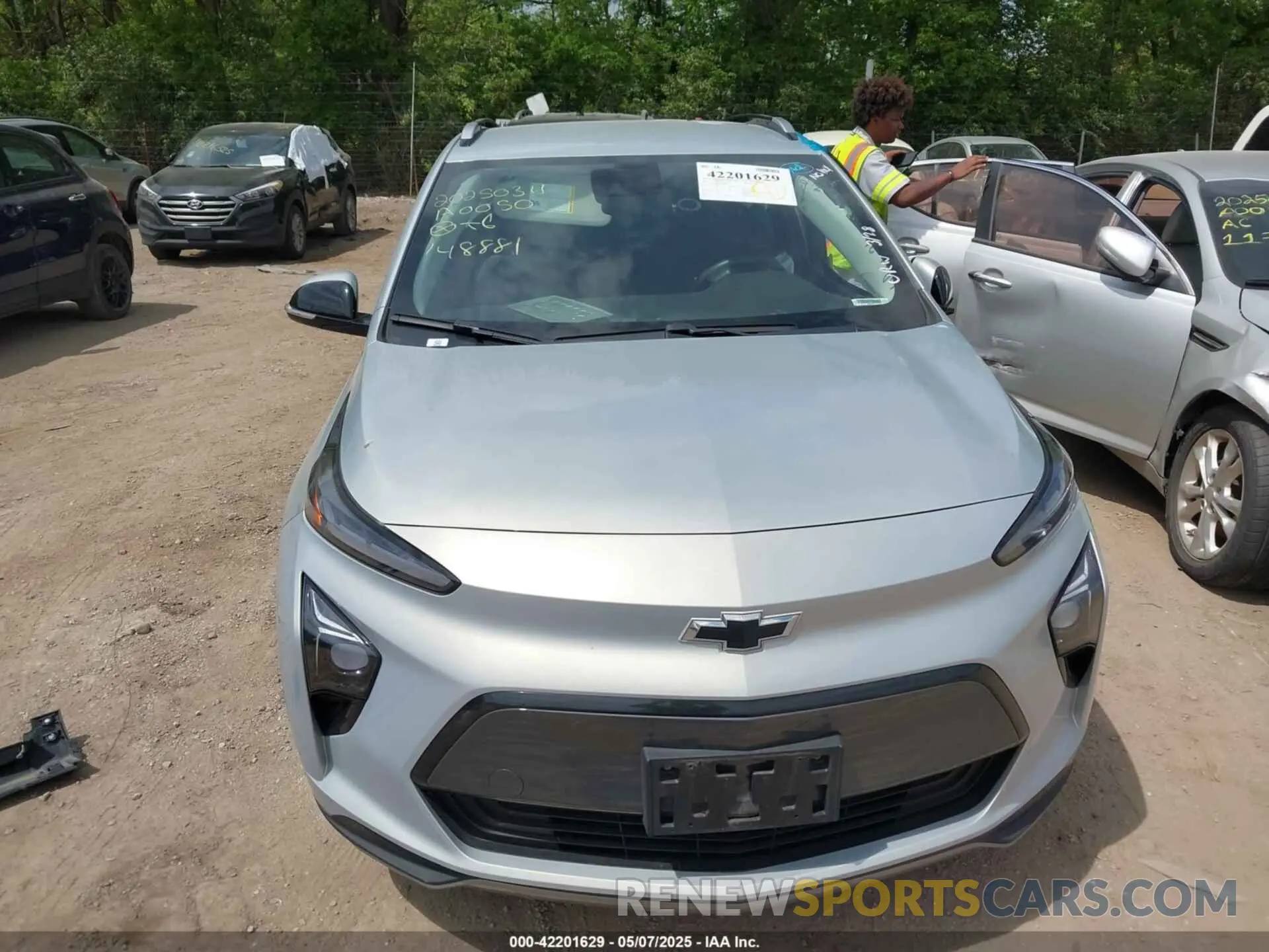 11 fotografías del automóvil dañado 1G1FY6S08P4148881 CHEVROLET BOLT EUV 2023