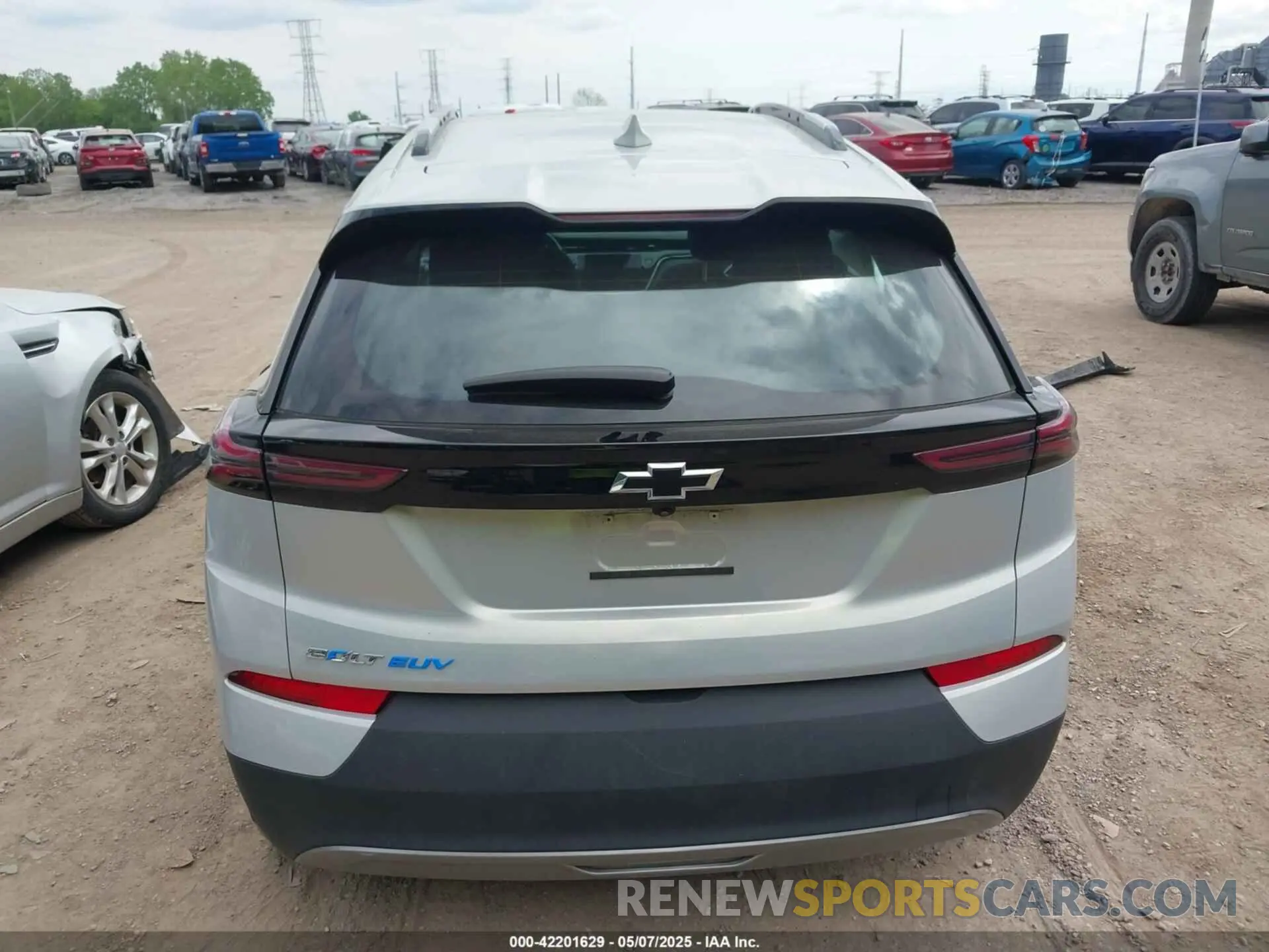 15 fotografías del automóvil dañado 1G1FY6S08P4148881 CHEVROLET BOLT EUV 2023