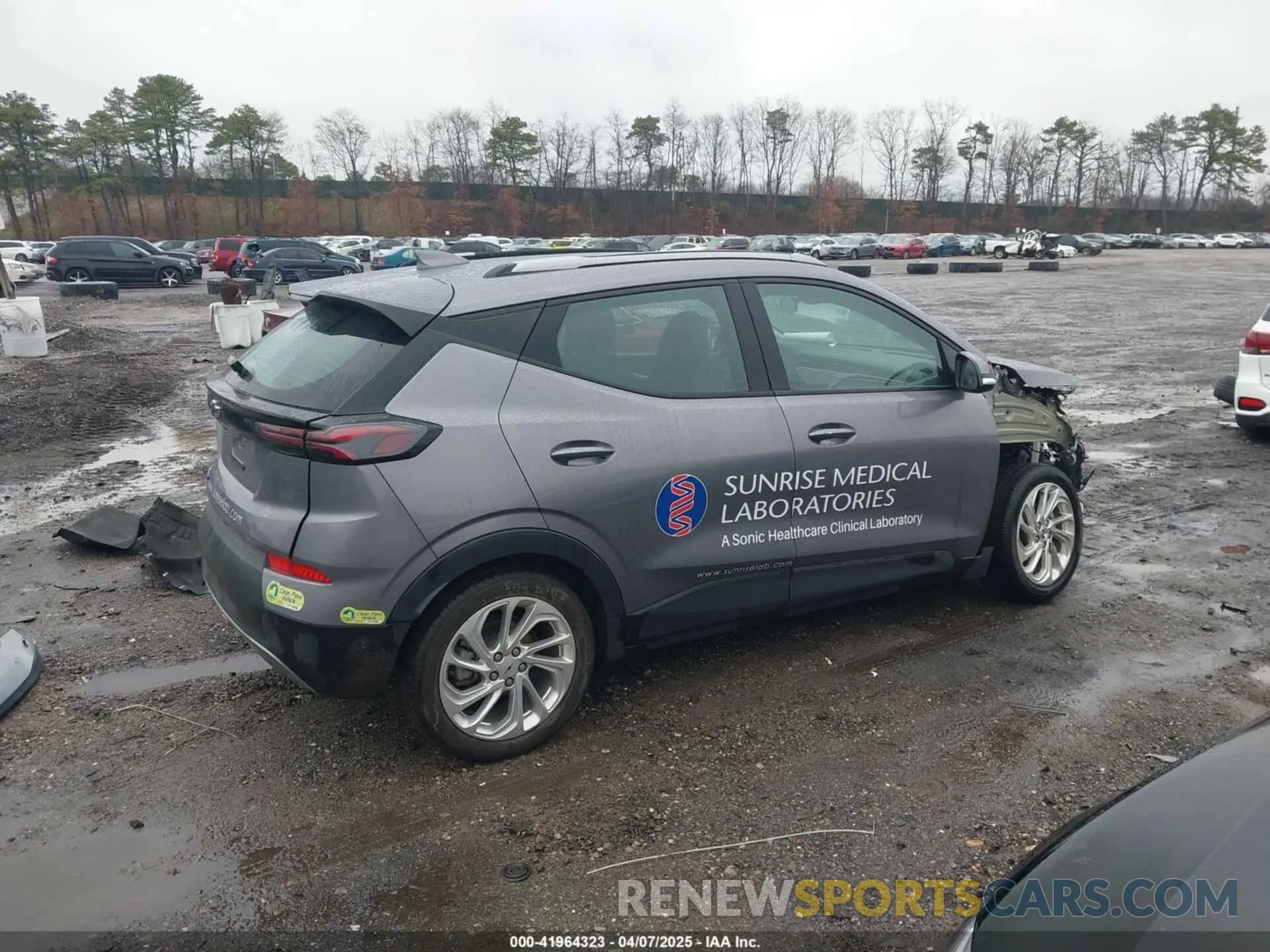 13 fotografías del automóvil dañado 1G1FY6S08P4204737 CHEVROLET BOLT EUV 2023