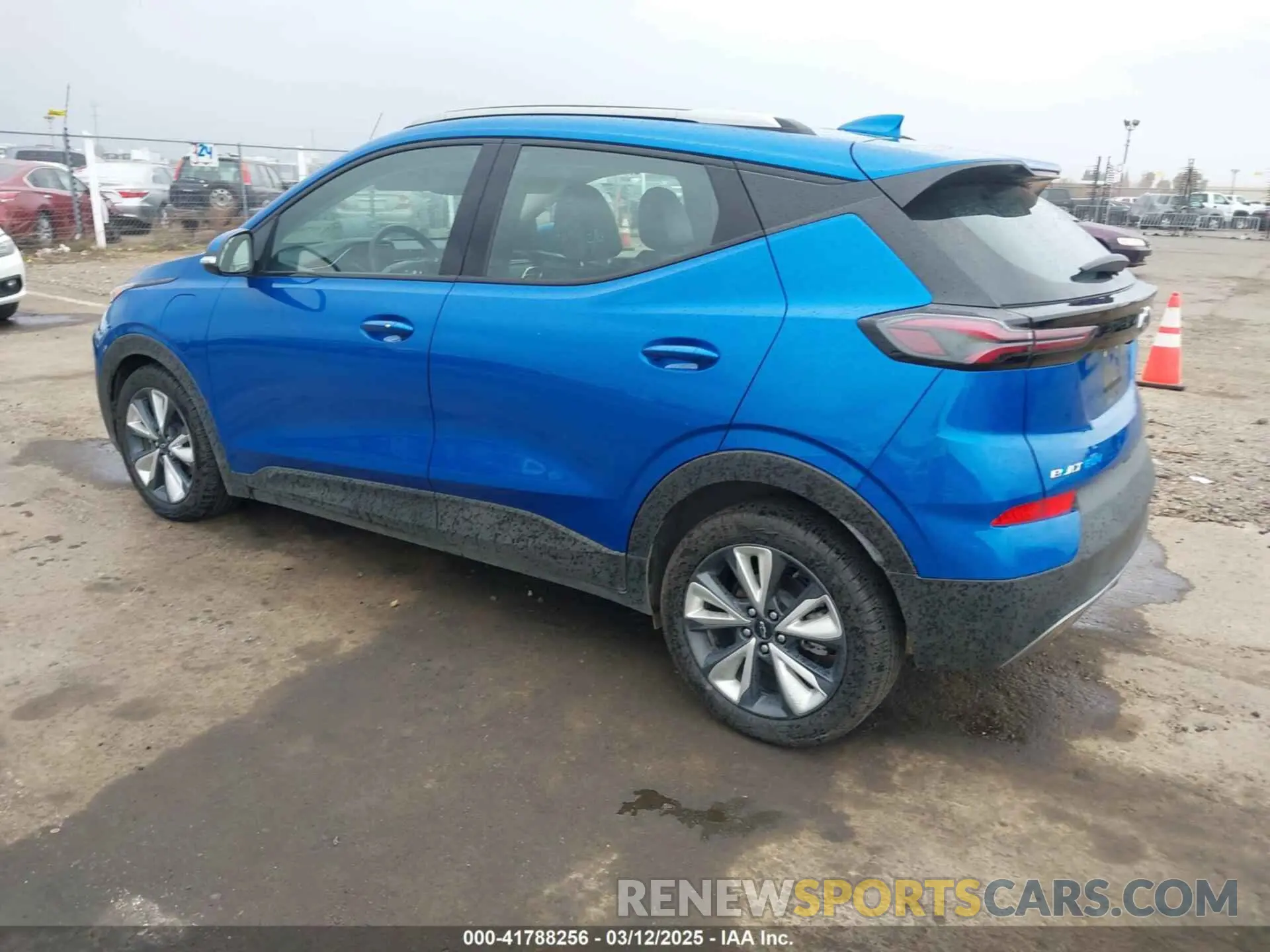 3 fotografías del automóvil dañado 1G1FY6S09P4103660 CHEVROLET BOLT EUV 2023