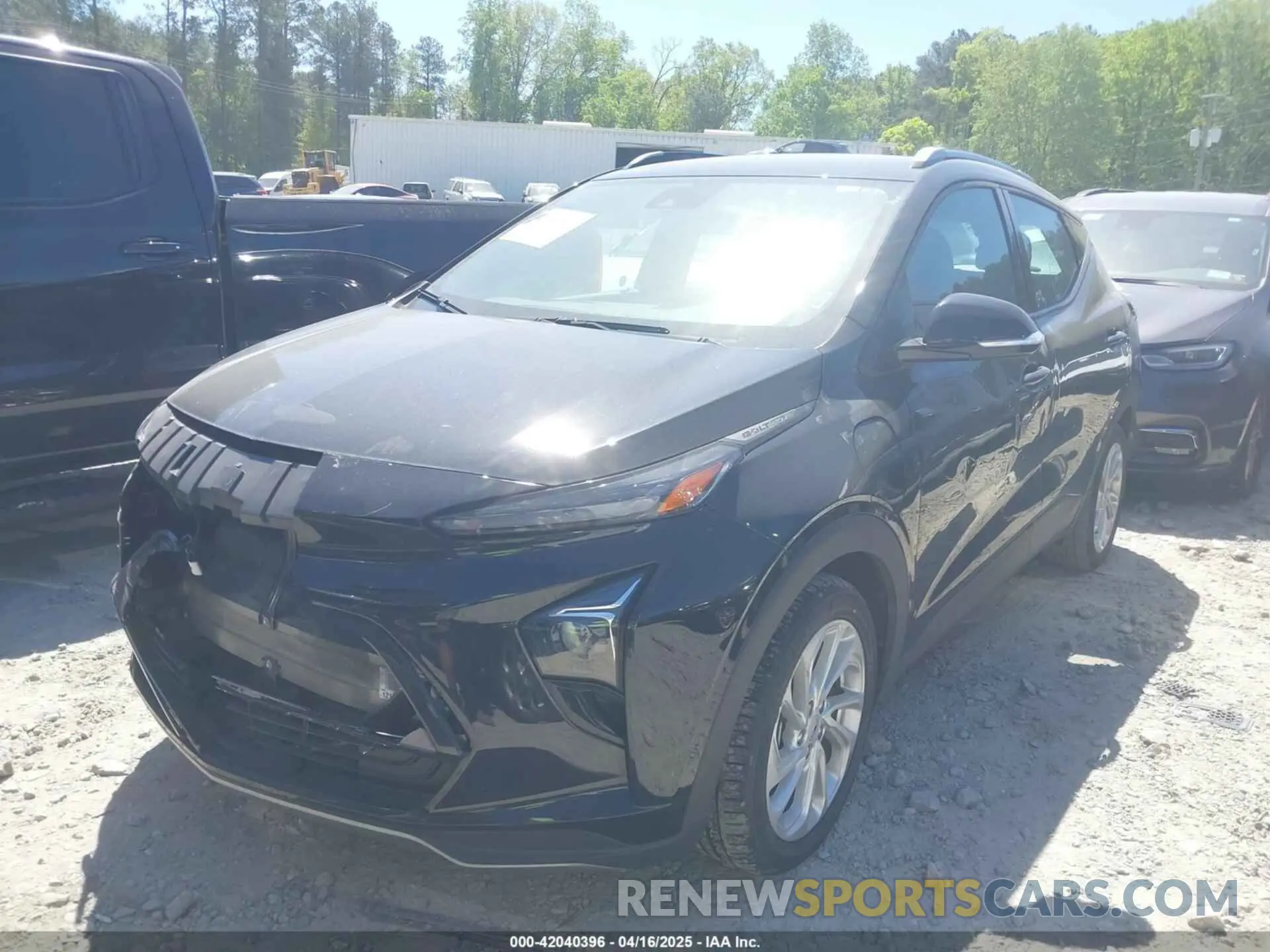 2 fotografías del automóvil dañado 1G1FY6S09P4185342 CHEVROLET BOLT EUV 2023
