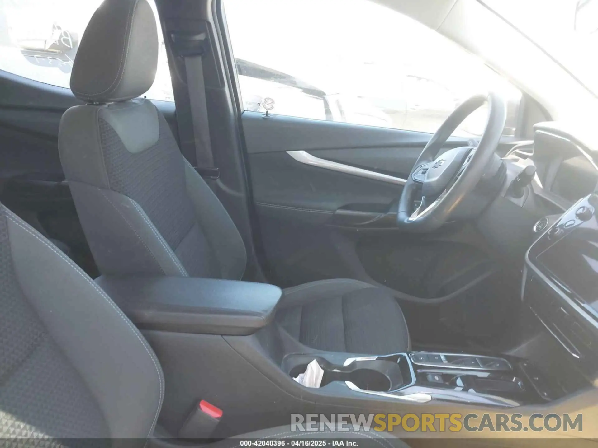 5 fotografías del automóvil dañado 1G1FY6S09P4185342 CHEVROLET BOLT EUV 2023