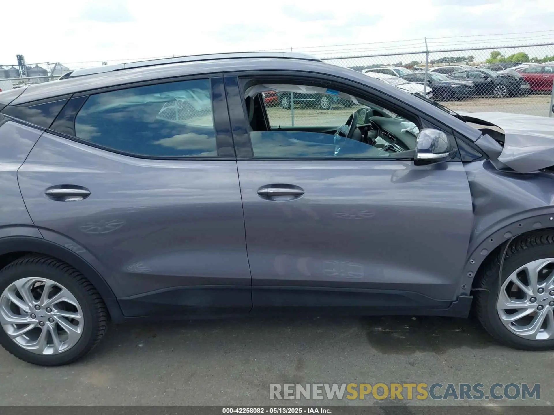 13 fotografías del automóvil dañado 1G1FY6S0XP4151202 CHEVROLET BOLT EUV 2023