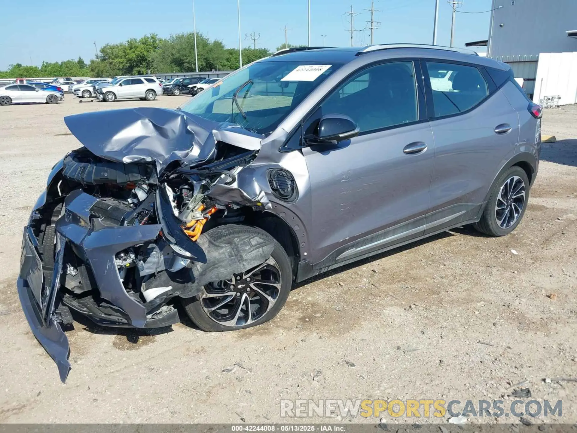 2 fotografías del automóvil dañado 1G1FZ6S02P4118384 CHEVROLET BOLT EUV 2023