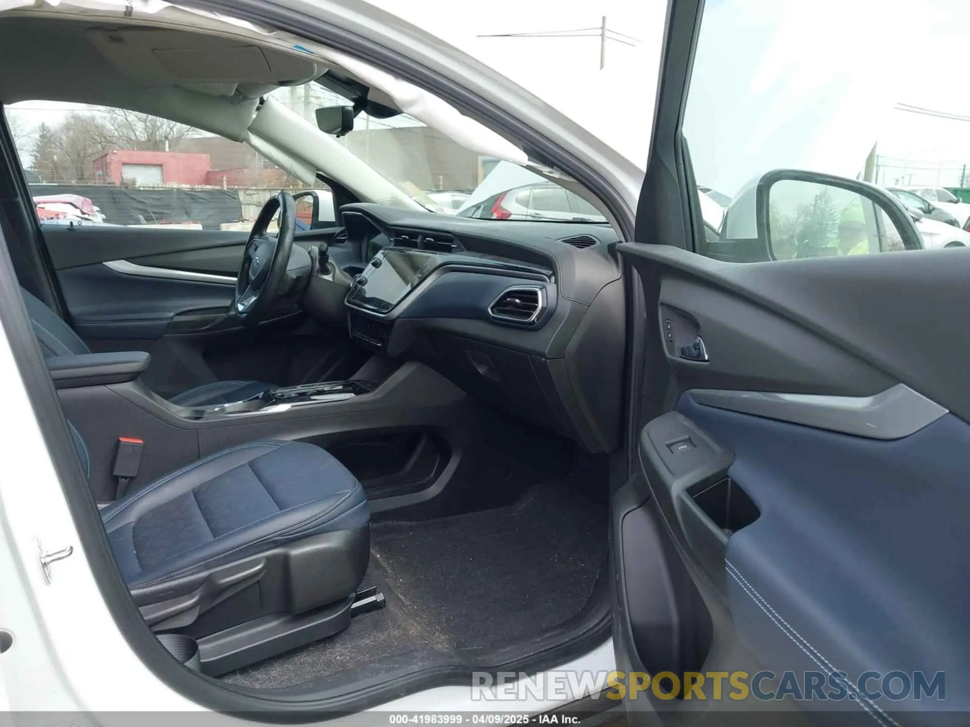5 fotografías del automóvil dañado 1G1FZ6S04P4128947 CHEVROLET BOLT EUV 2023