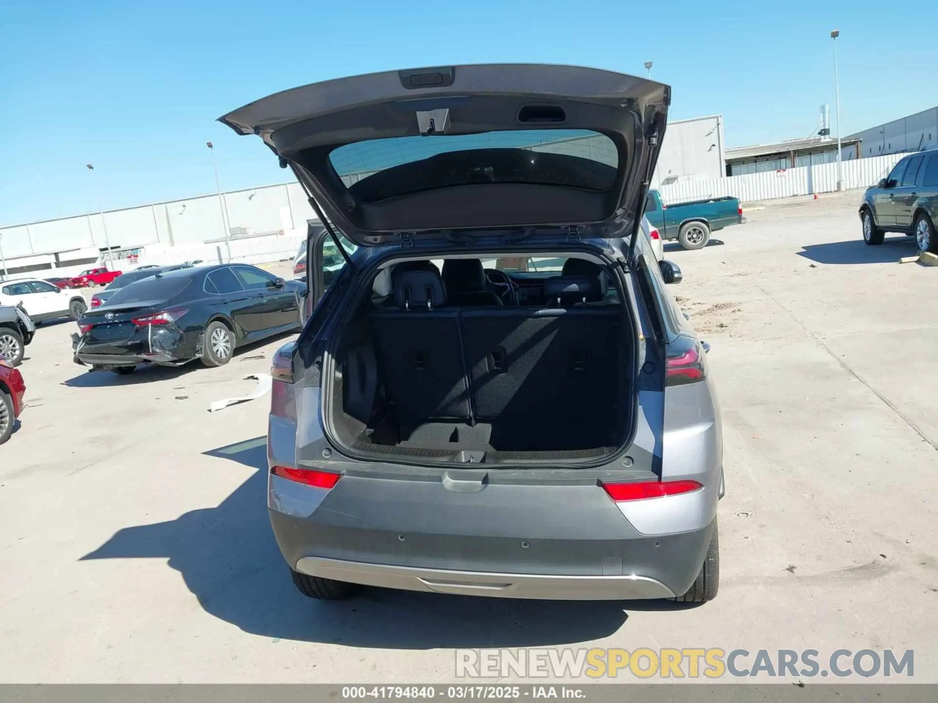 20 fotografías del automóvil dañado 1G1FZ6S06P4192813 CHEVROLET BOLT EUV 2023