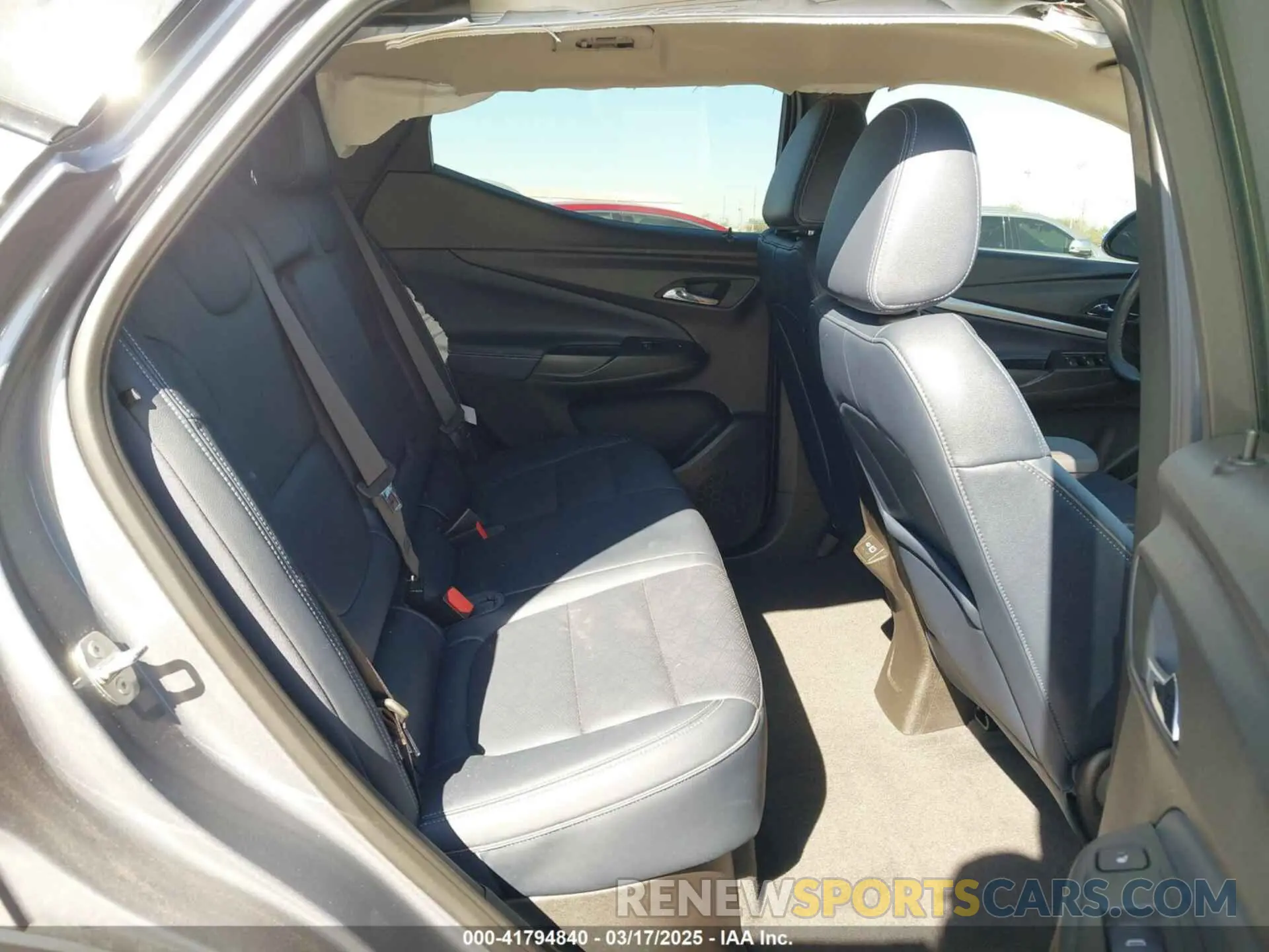 8 fotografías del automóvil dañado 1G1FZ6S06P4192813 CHEVROLET BOLT EUV 2023