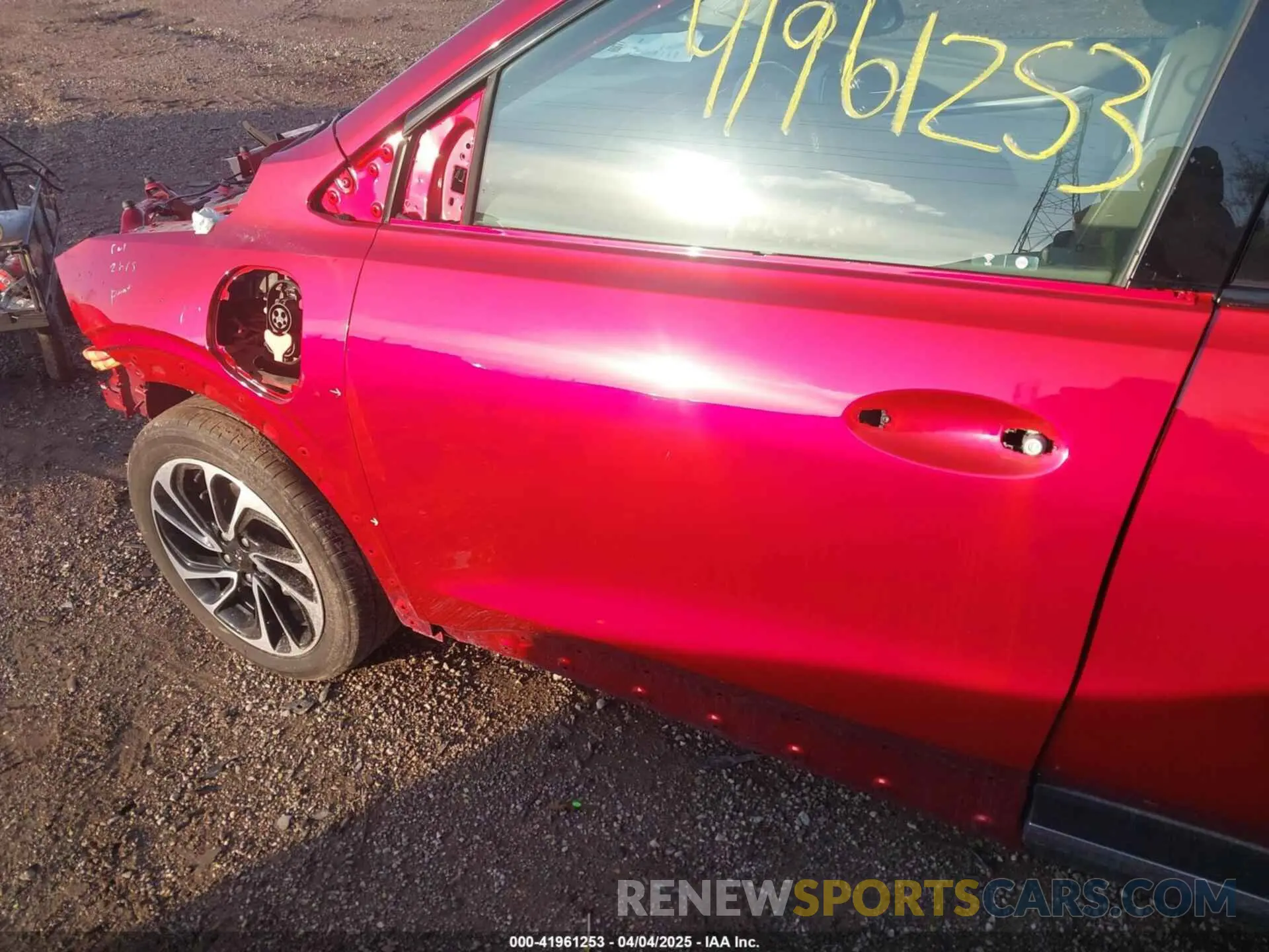19 fotografías del automóvil dañado 1G1FZ6S08P4130314 CHEVROLET BOLT EUV 2023
