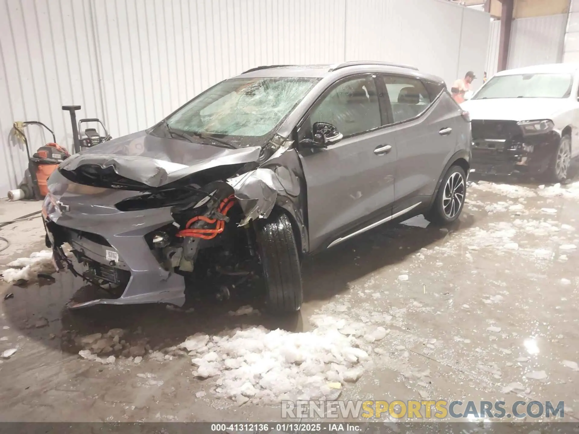 2 fotografías del automóvil dañado 1G1FZ6S09P4192188 CHEVROLET BOLT EUV 2023
