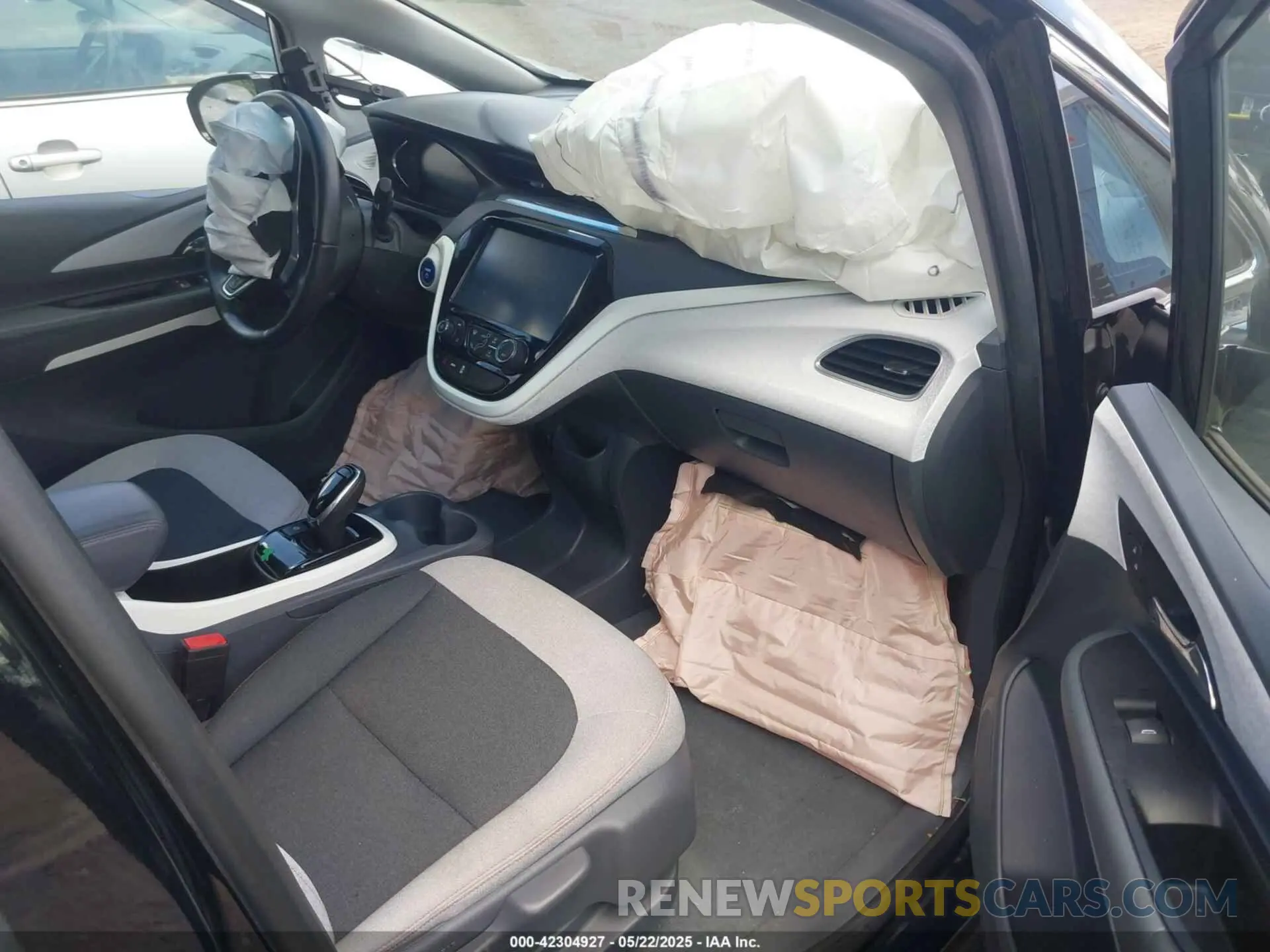 5 fotografías del automóvil dañado 1G1FY6S00K4127807 CHEVROLET BOLT EV 2019