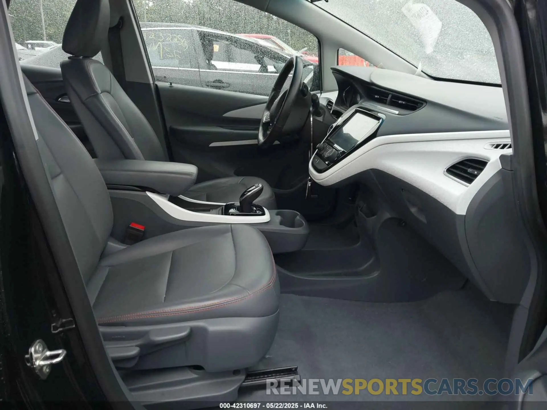 5 fotografías del automóvil dañado 1G1FZ6S01K4107546 CHEVROLET BOLT EV 2019