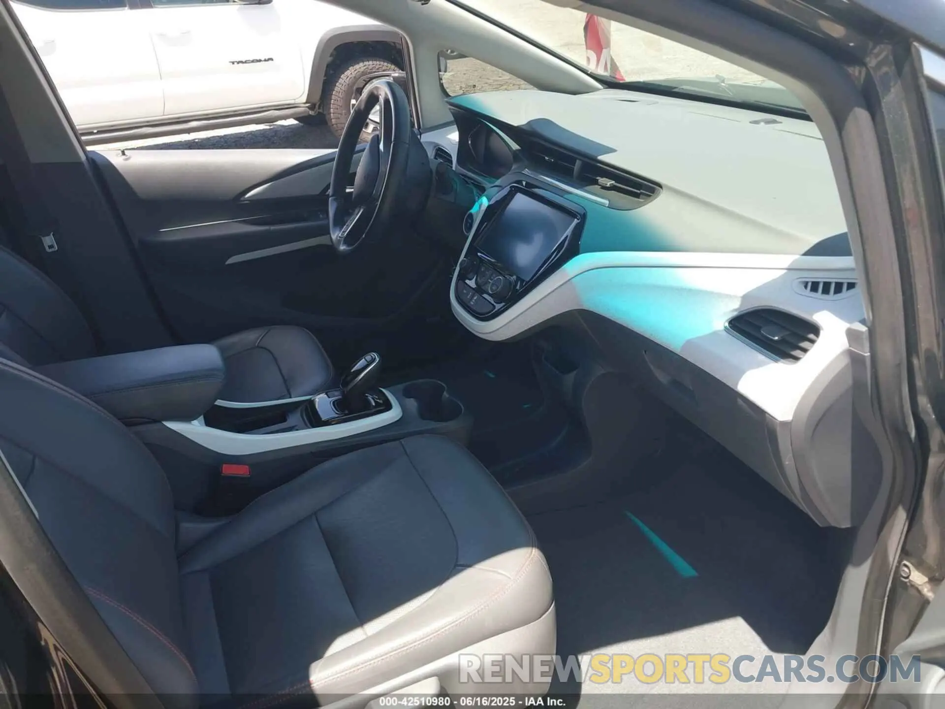 5 fotografías del automóvil dañado 1G1FZ6S01L4141407 CHEVROLET BOLT EV 2020