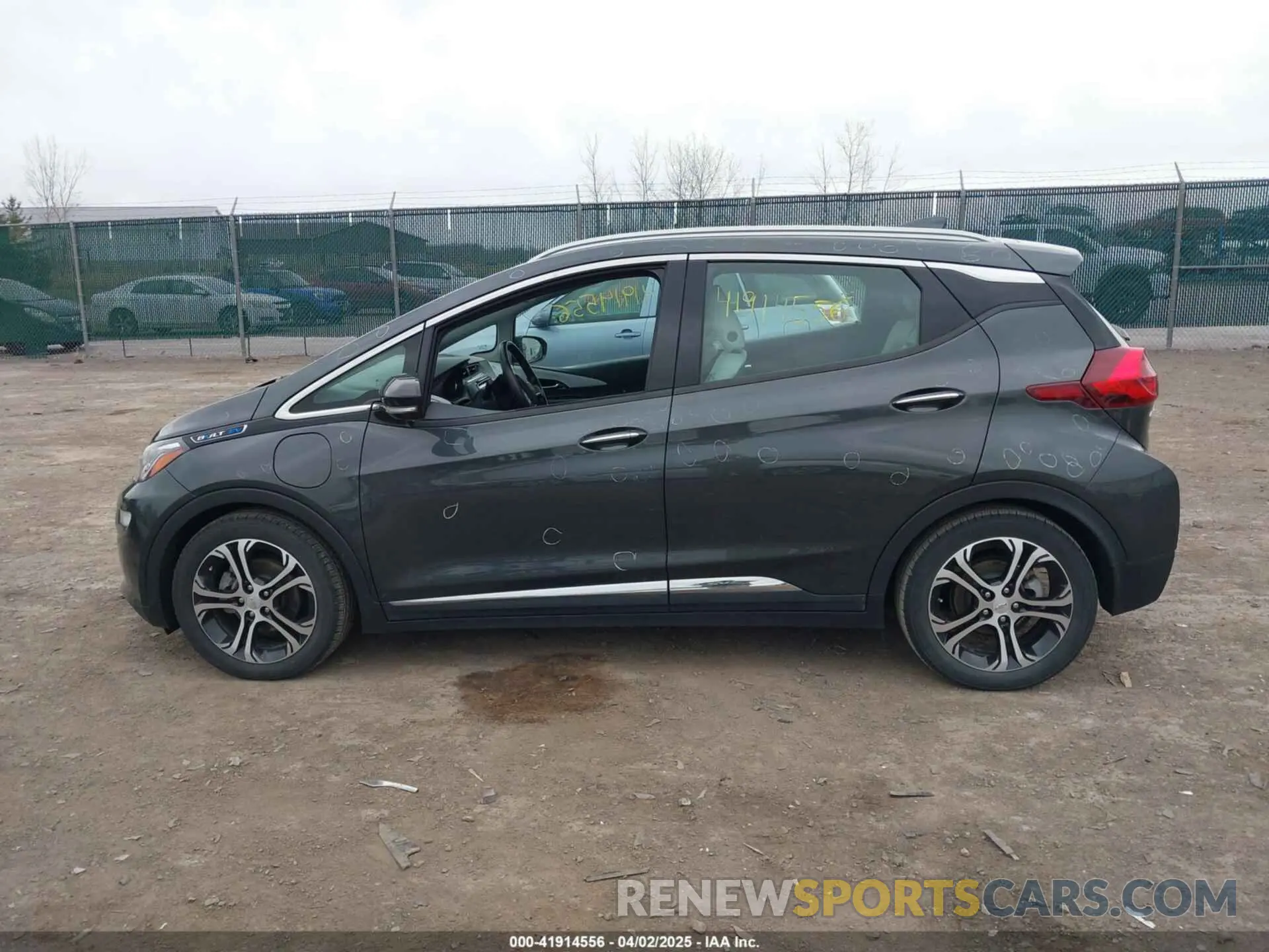 14 fotografías del automóvil dañado 1G1FZ6S0XL4138070 CHEVROLET BOLT EV 2020