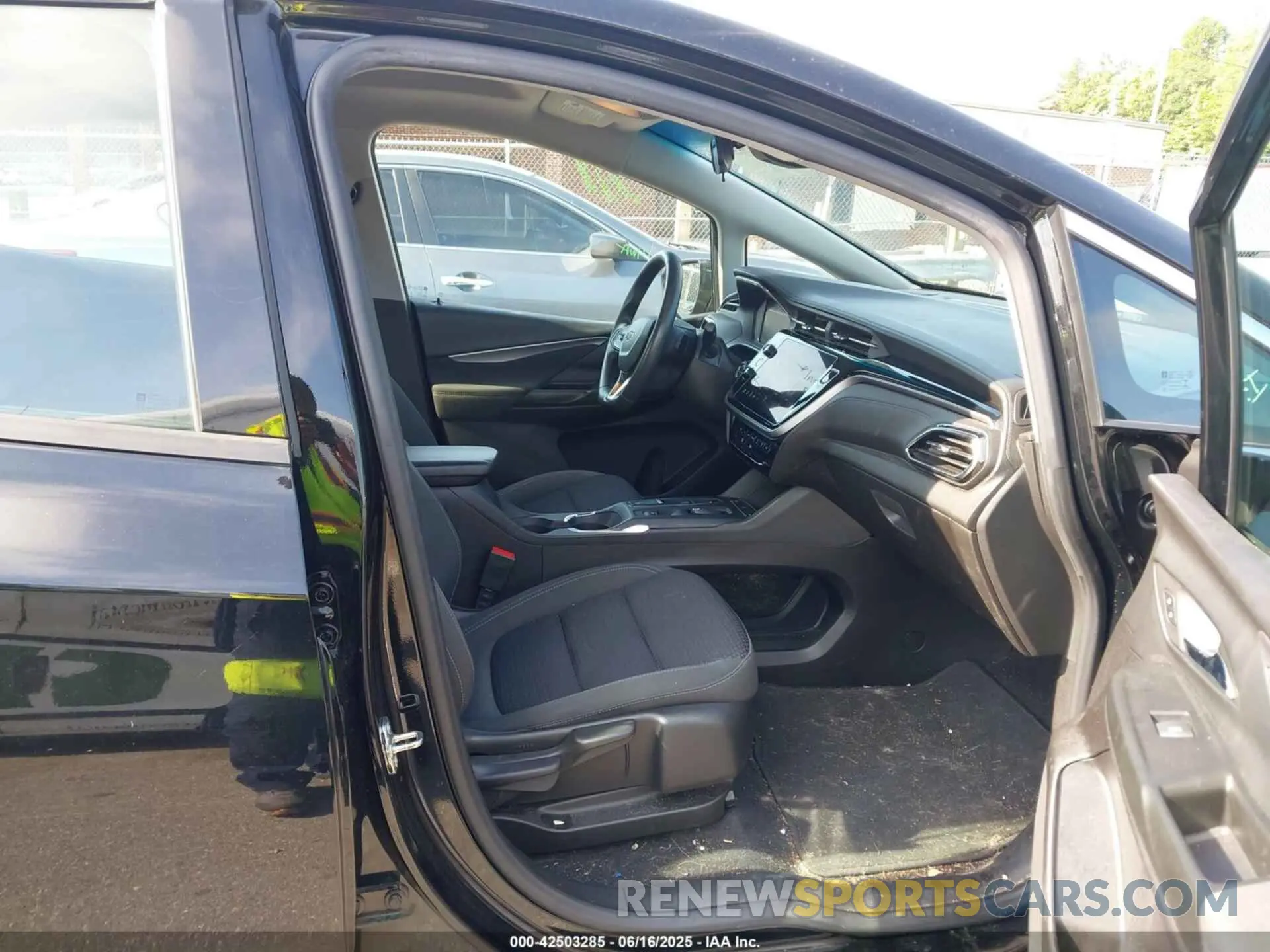 5 fotografías del automóvil dañado 1G1FW6S03P4149572 CHEVROLET BOLT EV 2023