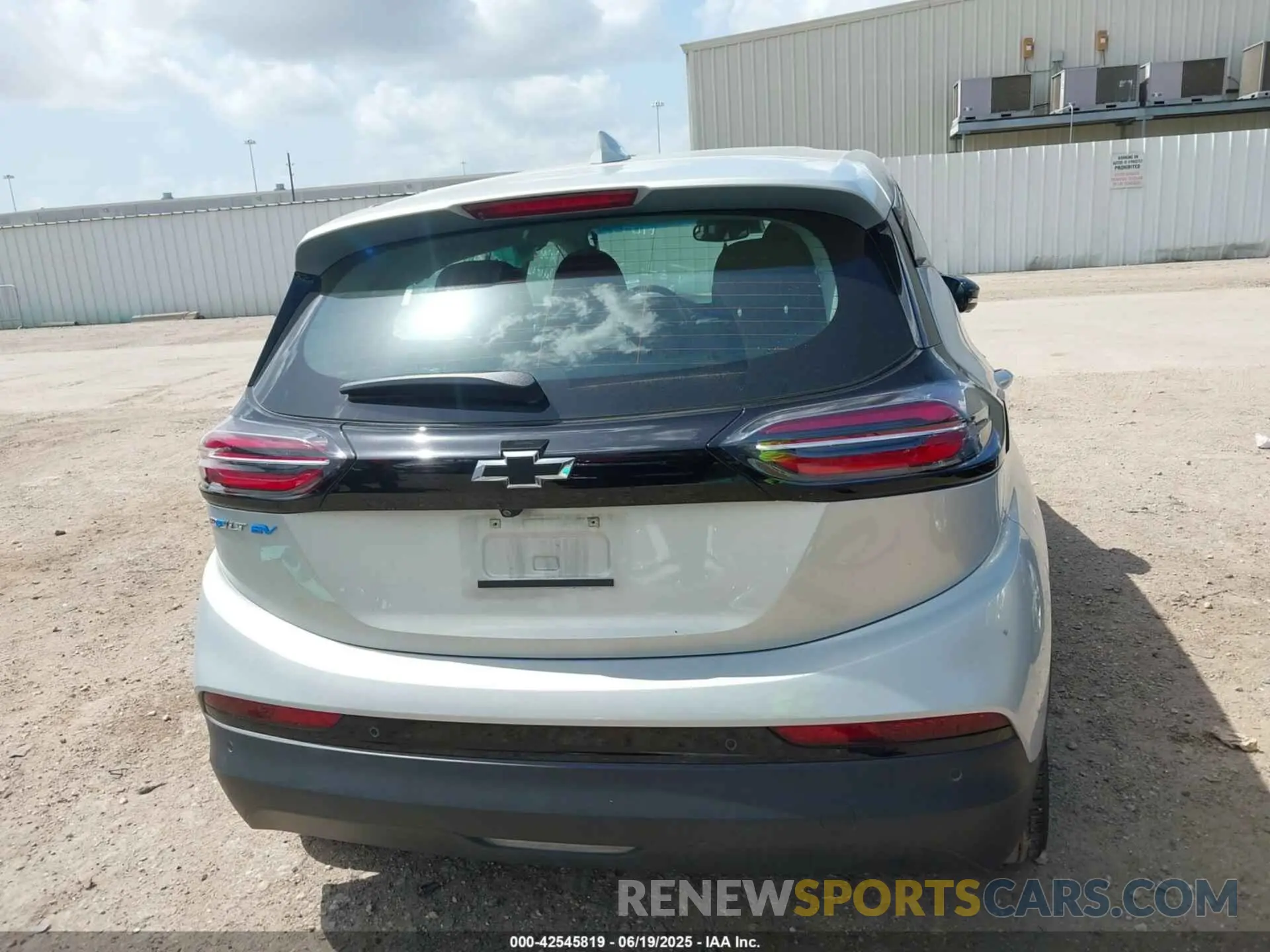 17 fotografías del automóvil dañado 1G1FX6S01P4172426 CHEVROLET BOLT EV 2023