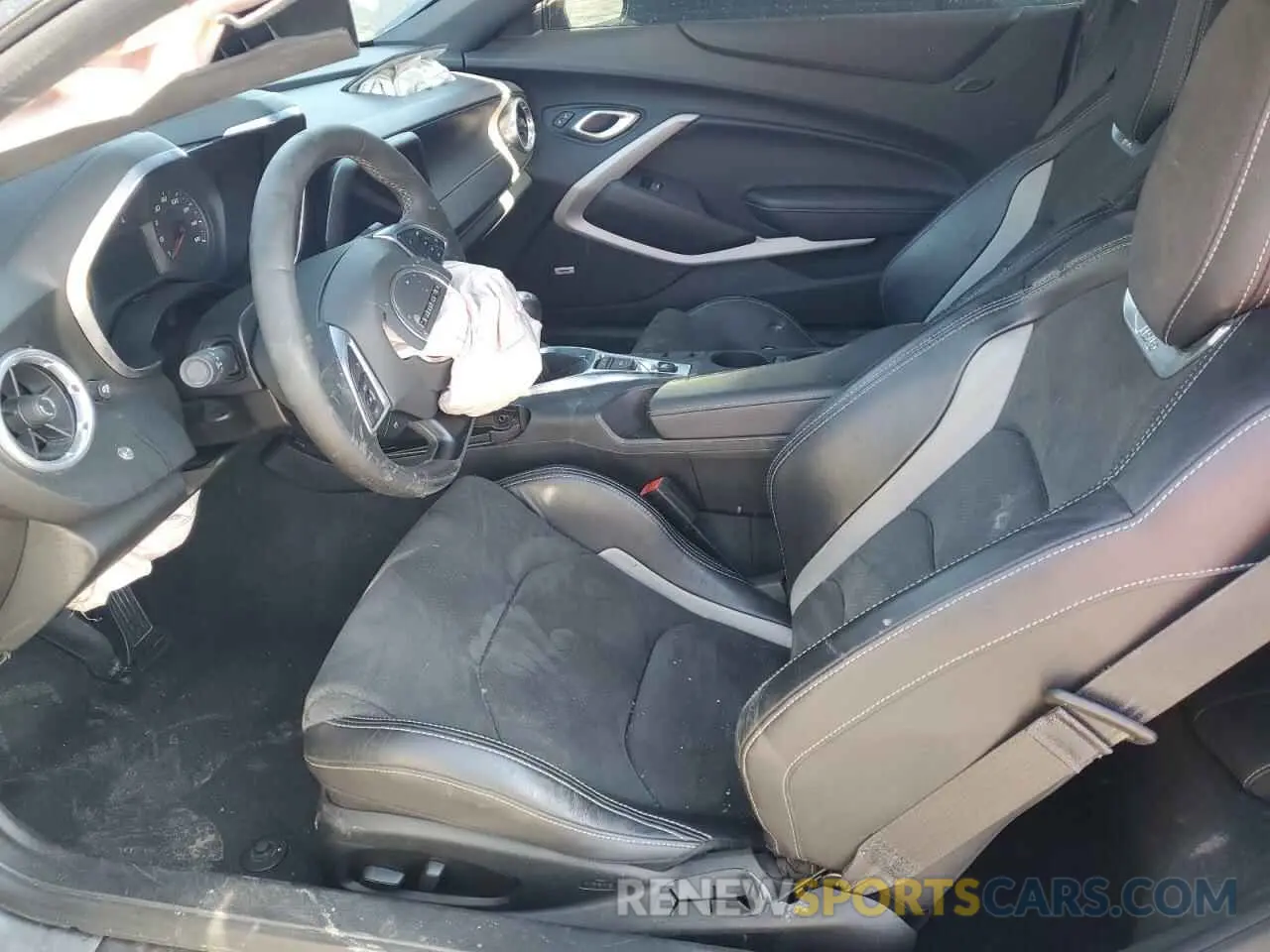 7 fotografías del automóvil dañado 1G1FA1RS2K0136000 CHEVROLET CAMARO 2019