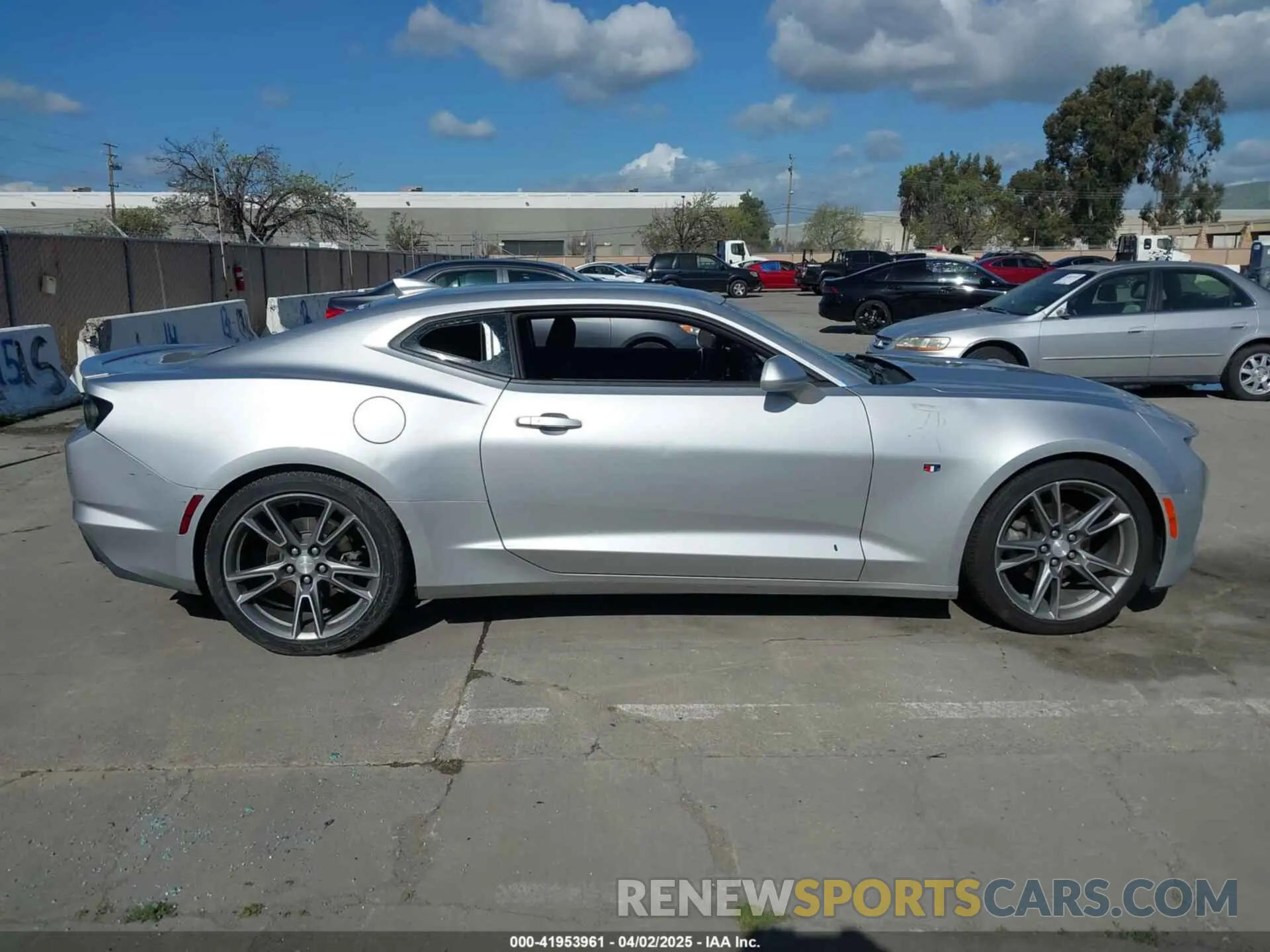 13 fotografías del automóvil dañado 1G1FB1RS5K0123710 CHEVROLET CAMARO 2019