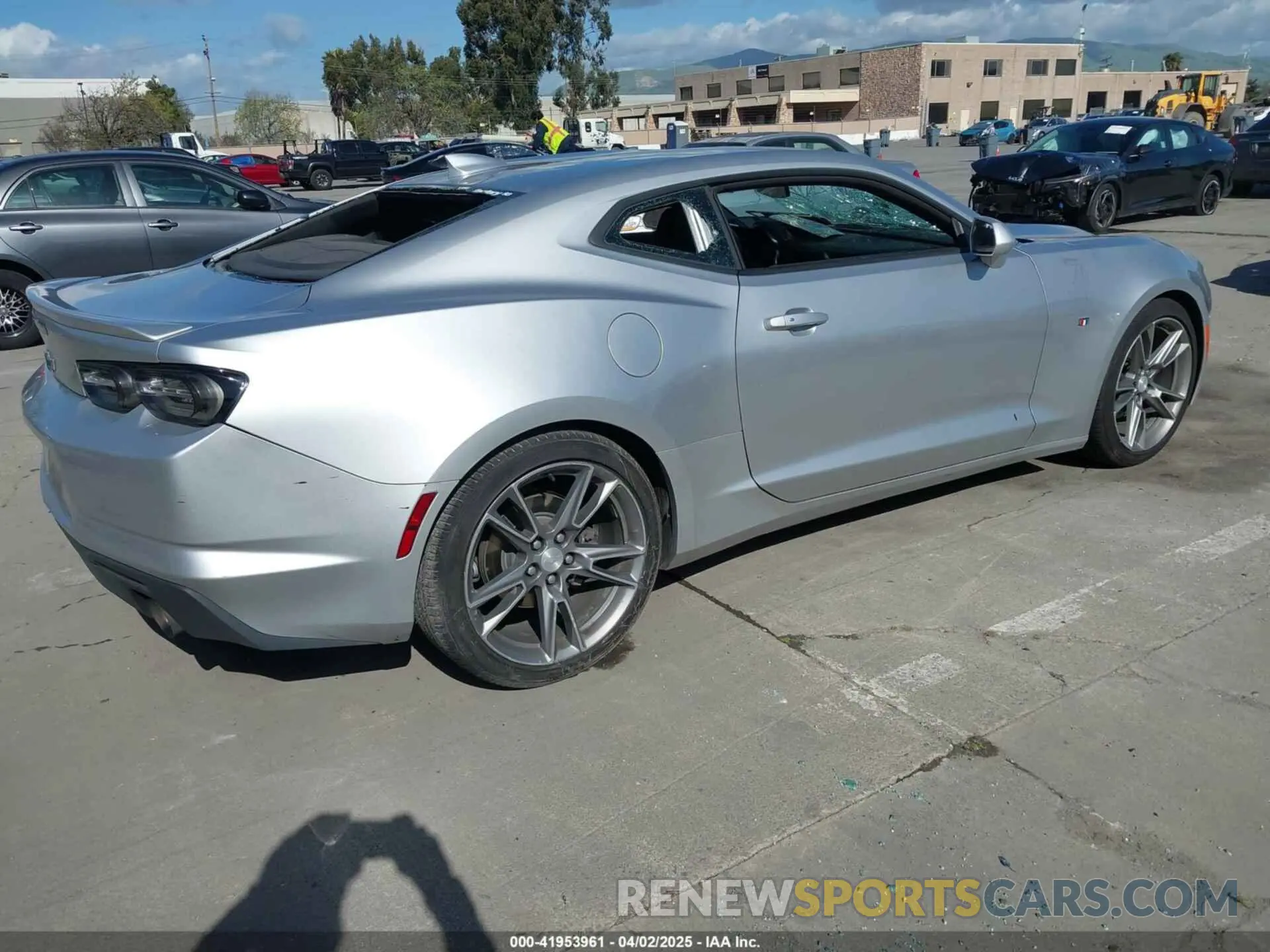 4 fotografías del automóvil dañado 1G1FB1RS5K0123710 CHEVROLET CAMARO 2019