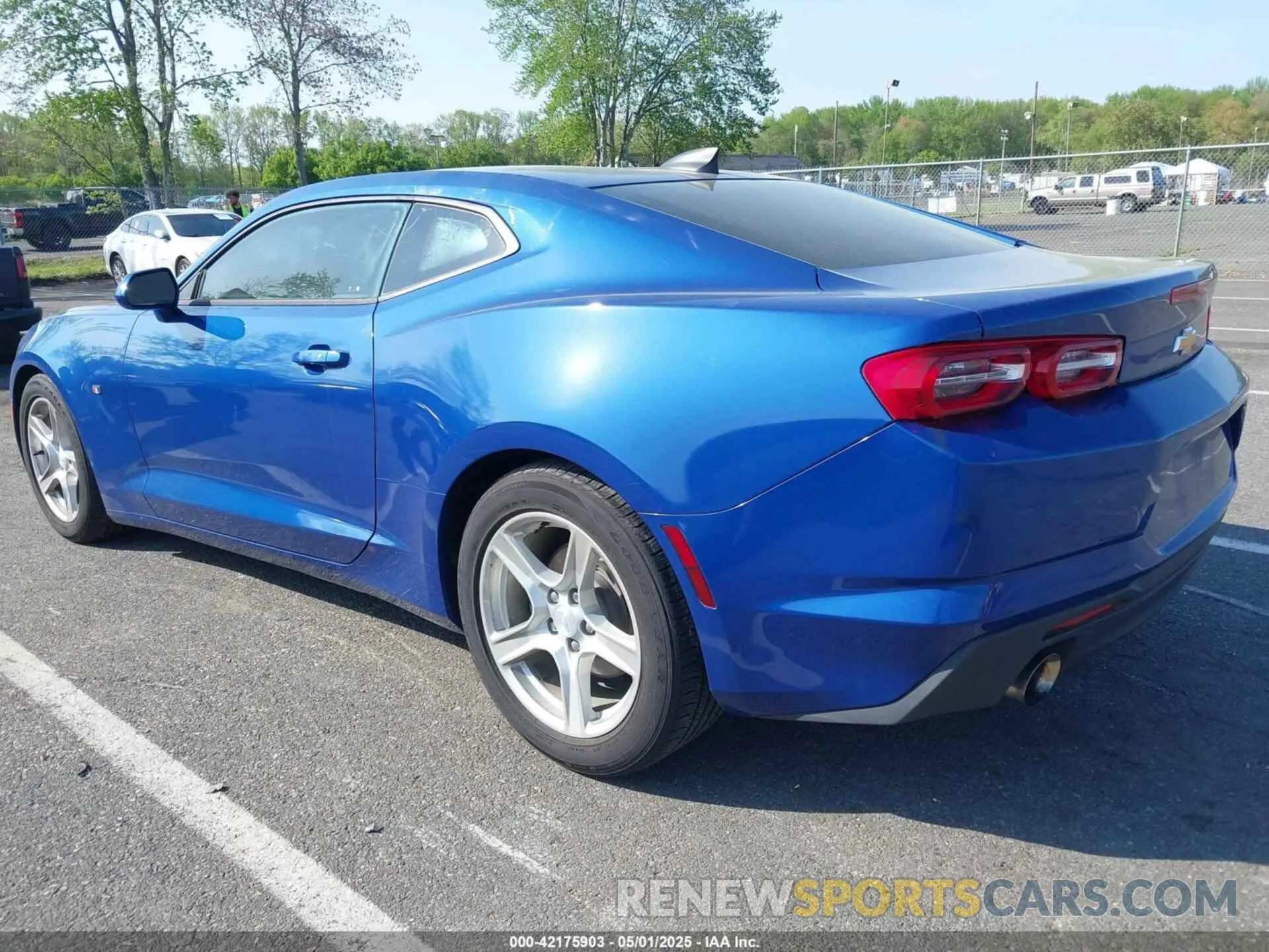 3 fotografías del automóvil dañado 1G1FB1RX0K0113565 CHEVROLET CAMARO 2019