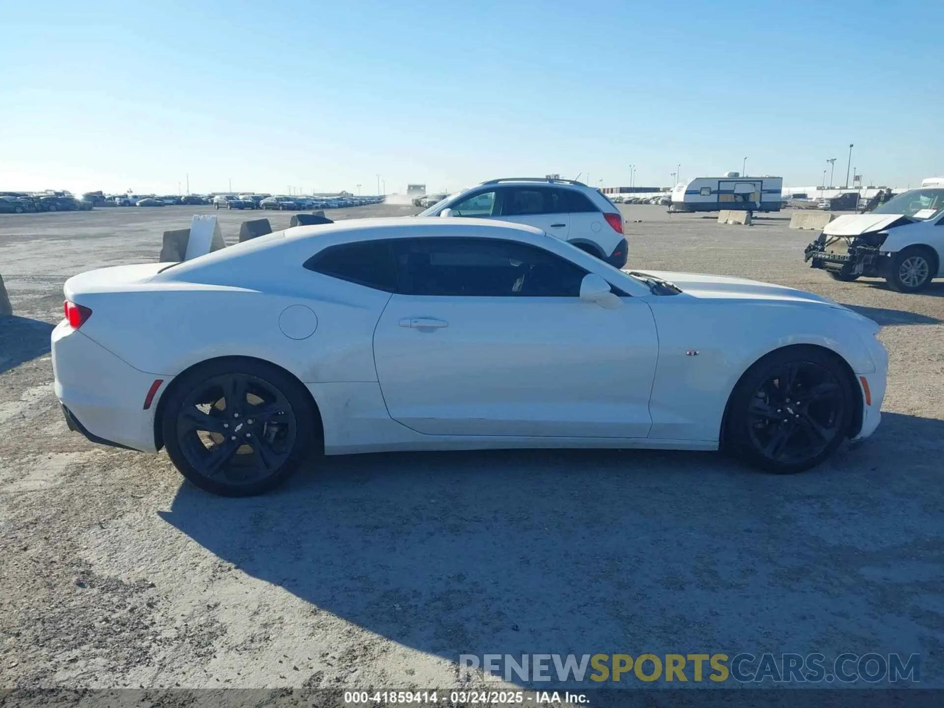 13 fotografías del automóvil dañado 1G1FB1RX0K0147019 CHEVROLET CAMARO 2019