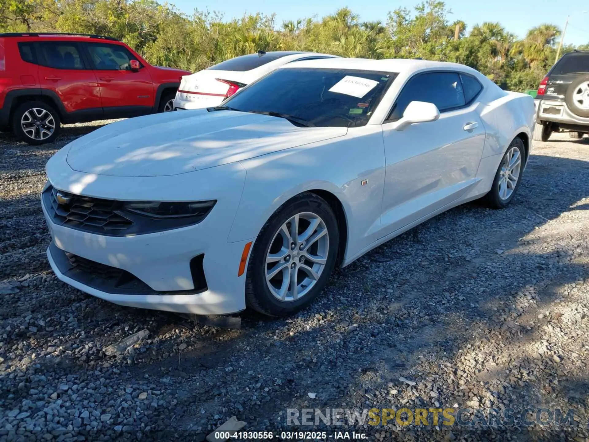2 fotografías del automóvil dañado 1G1FB1RX3K0125712 CHEVROLET CAMARO 2019