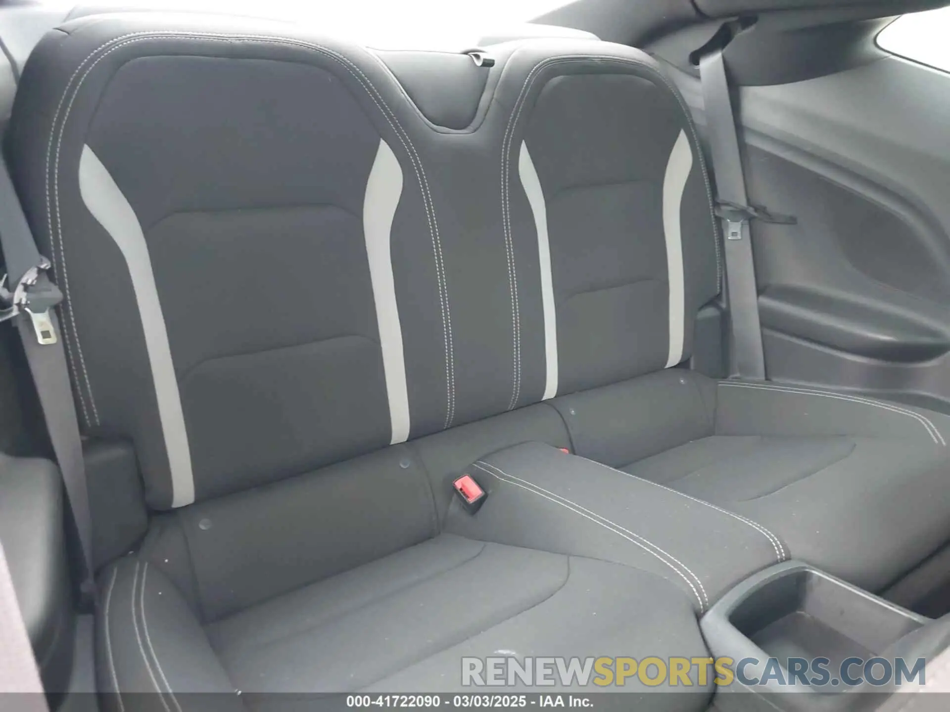 8 fotografías del automóvil dañado 1G1FB1RX5K0119622 CHEVROLET CAMARO 2019