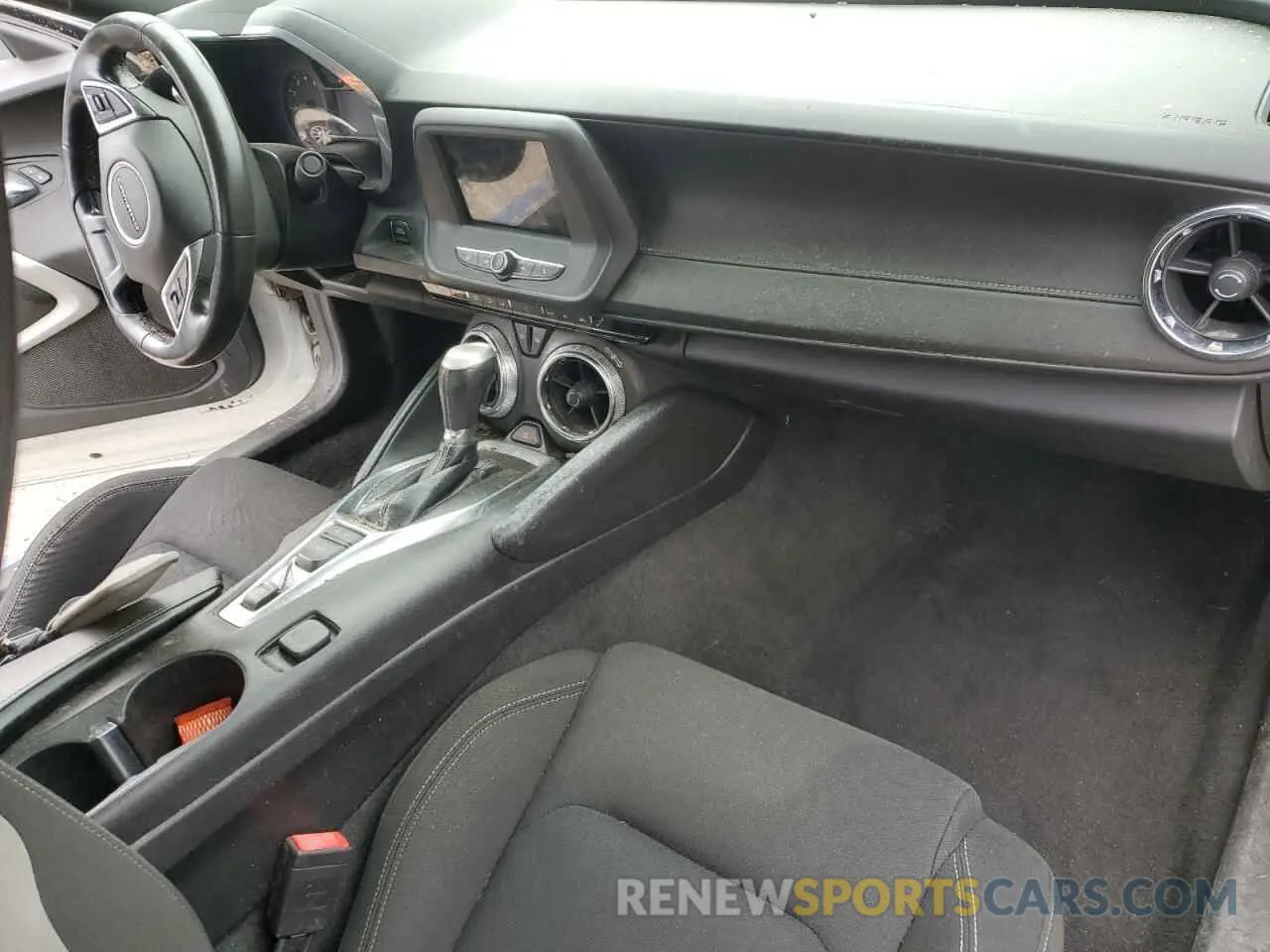 8 fotografías del automóvil dañado 1G1FB3DS0K0117445 CHEVROLET CAMARO 2019