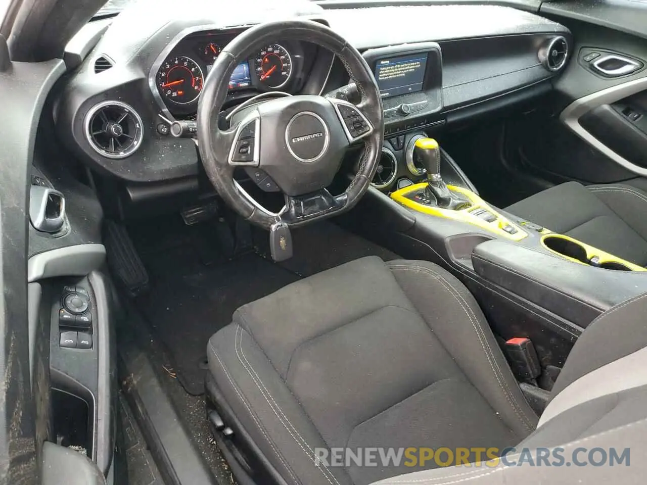 8 fotografías del automóvil dañado 1G1FB3DS0K0121544 CHEVROLET CAMARO 2019