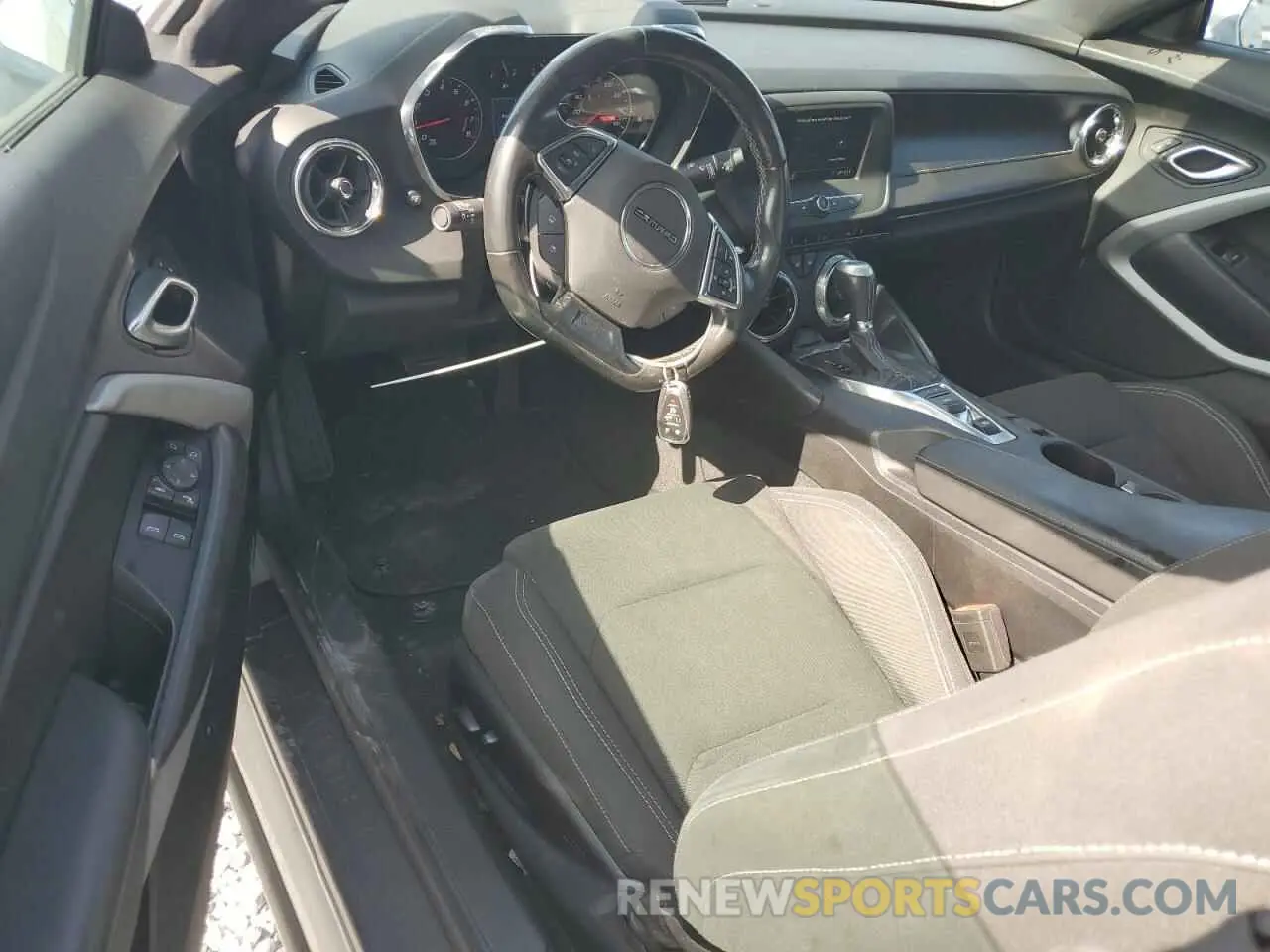 8 fotografías del automóvil dañado 1G1FB3DS0K0124928 CHEVROLET CAMARO 2019