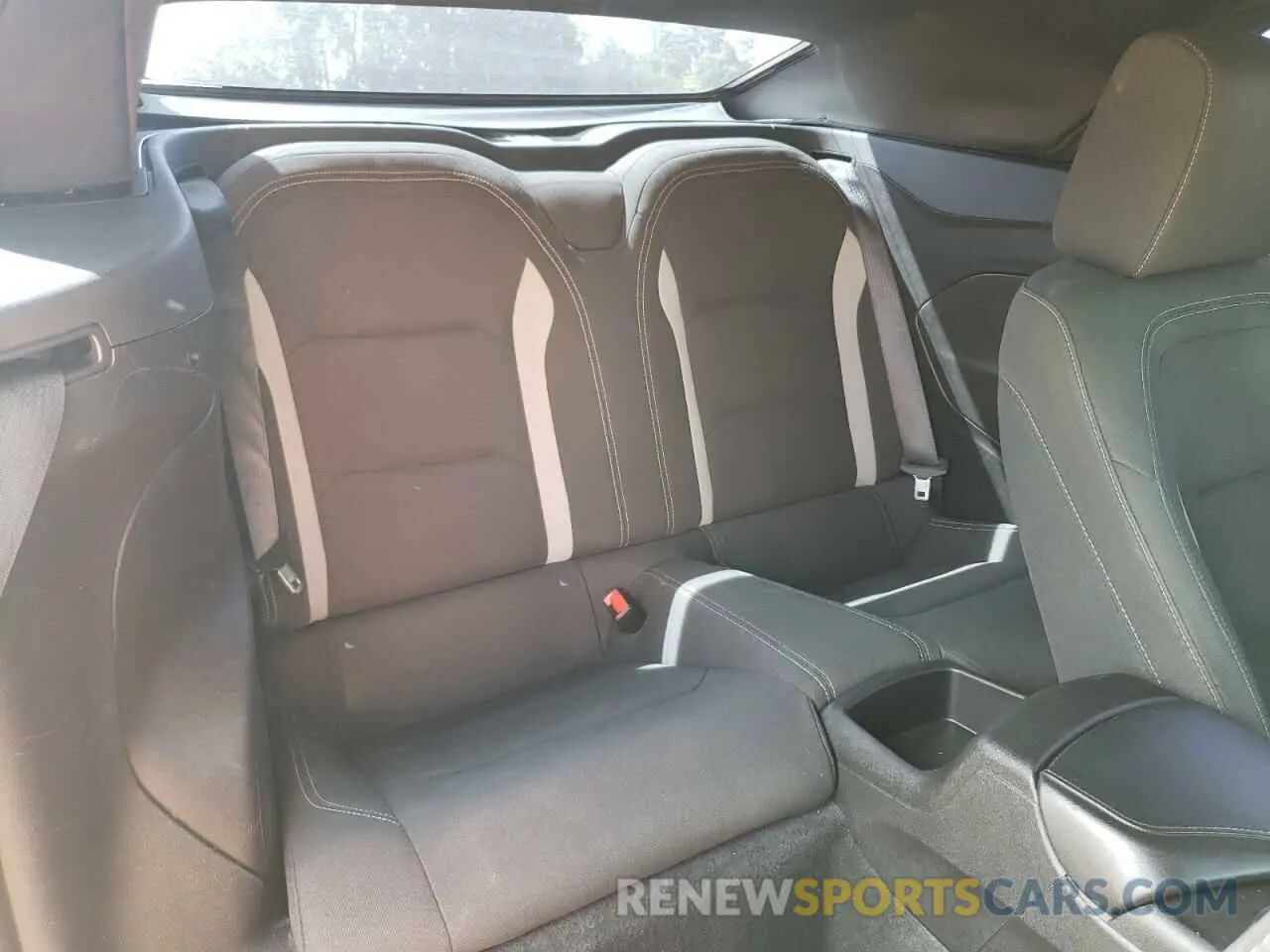 10 fotografías del automóvil dañado 1G1FB3DS0K0145777 CHEVROLET CAMARO 2019