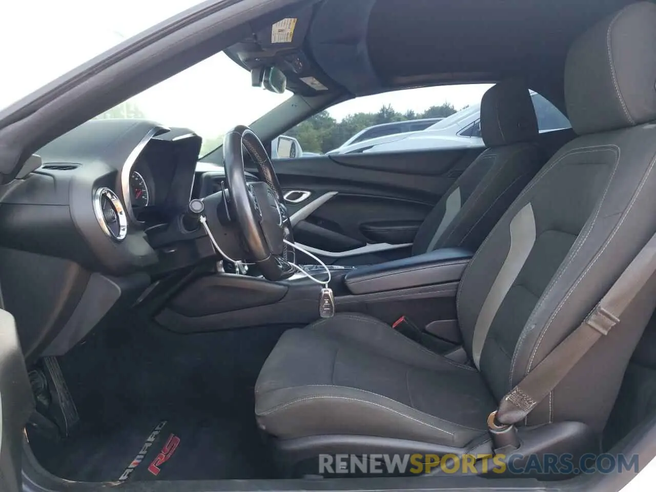 7 fotografías del automóvil dañado 1G1FB3DS0K0145777 CHEVROLET CAMARO 2019
